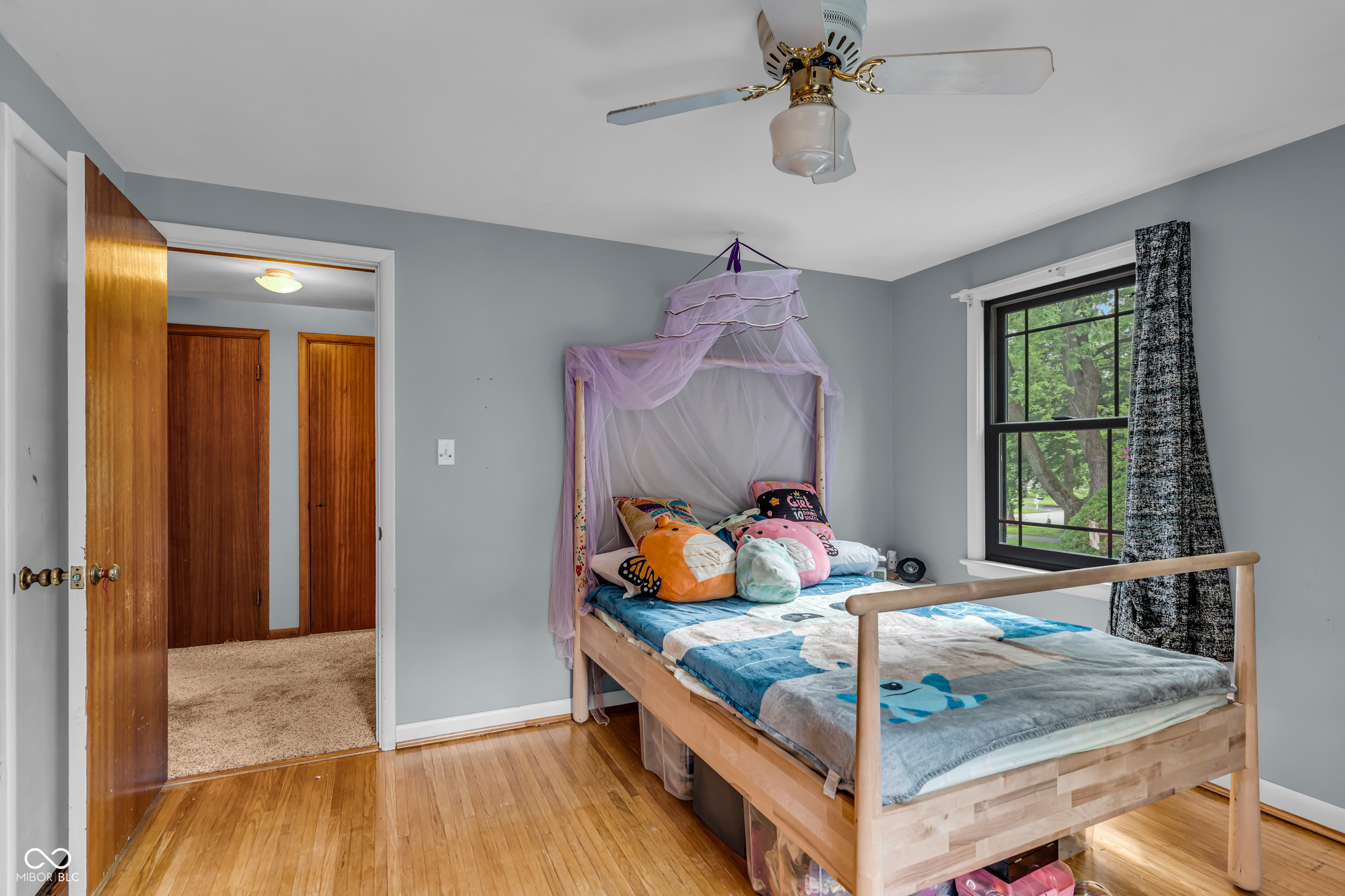 926 Oakwood Trail