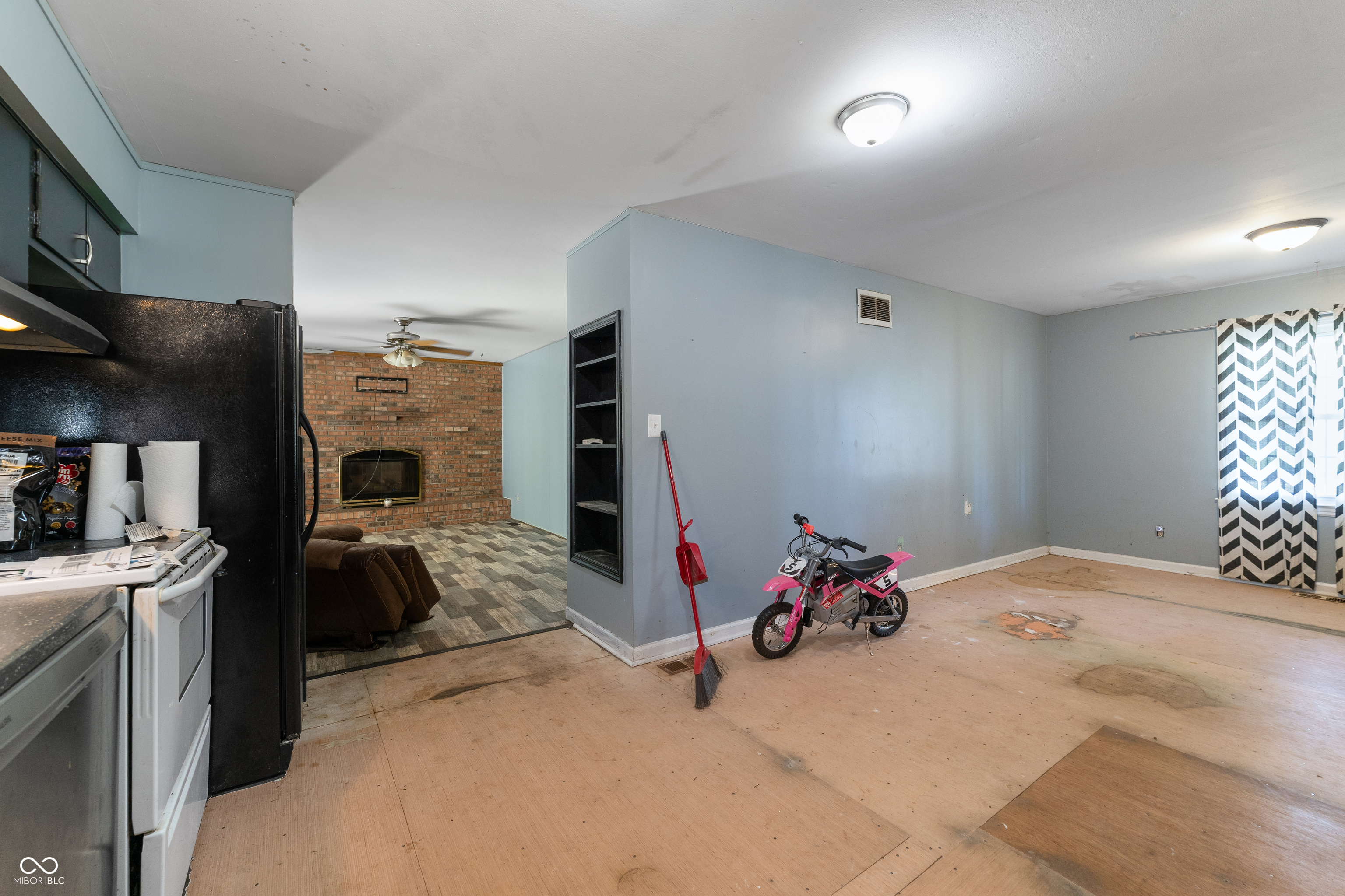 2180 Cleveland Street