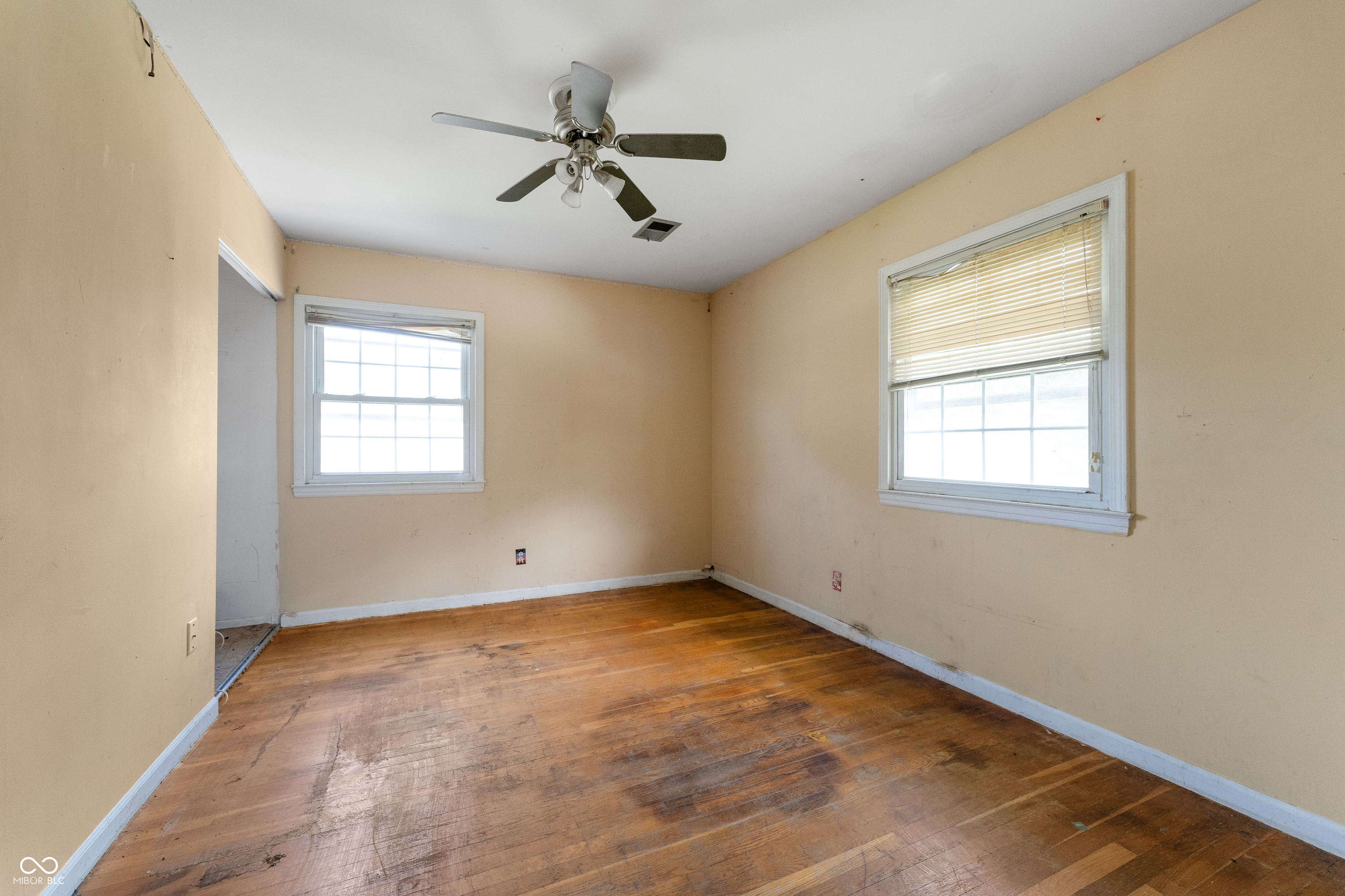 2180 Cleveland Street