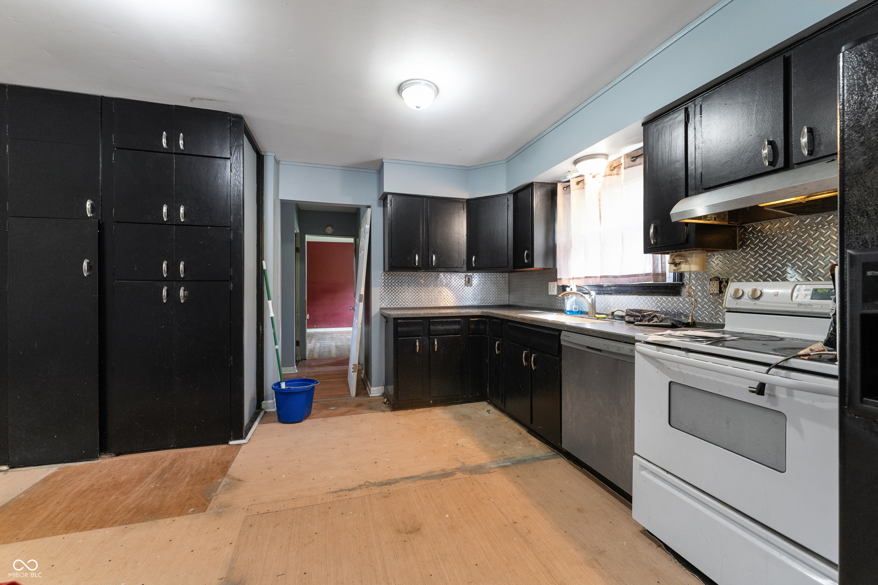 2180 Cleveland Street