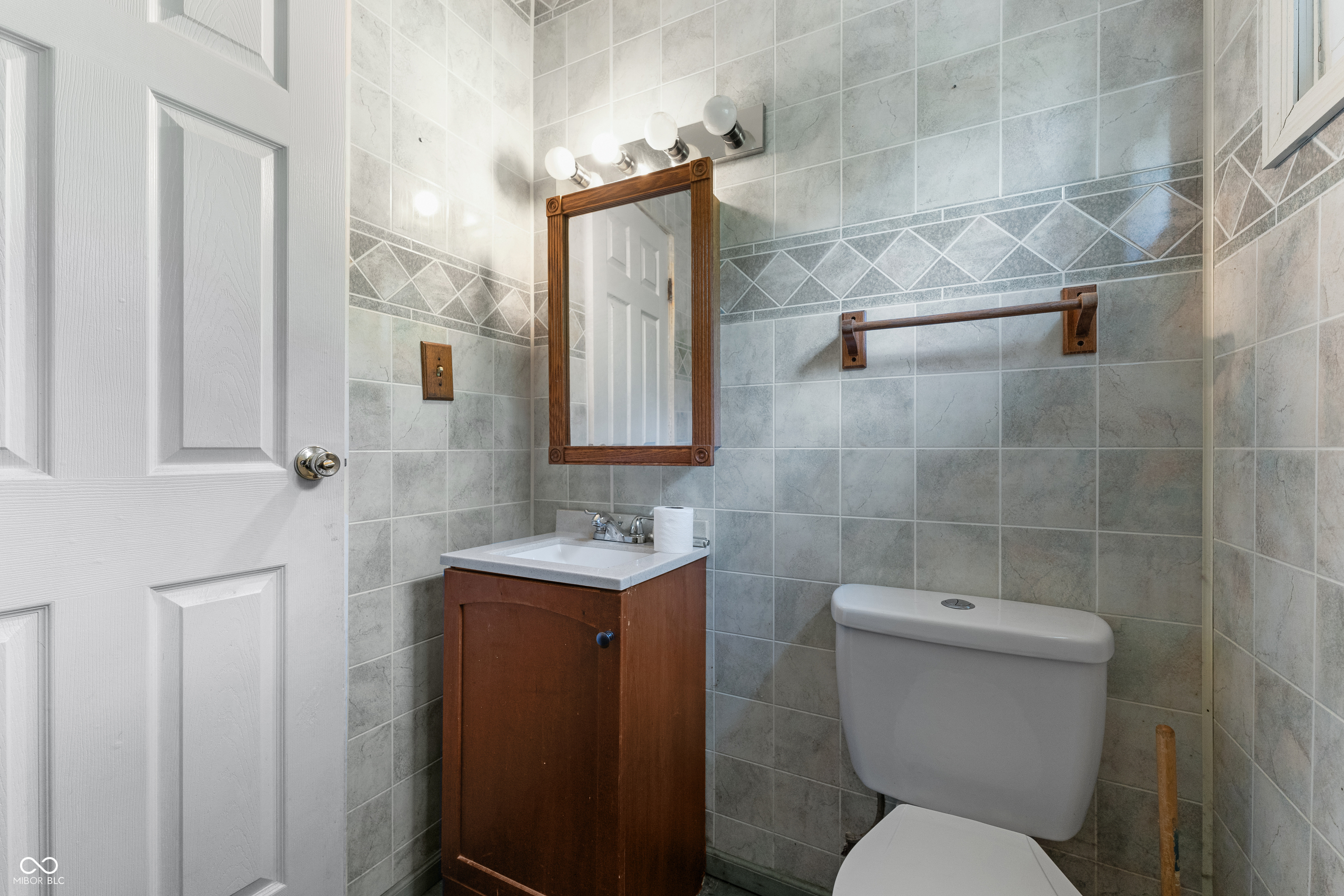 2180 Cleveland Street