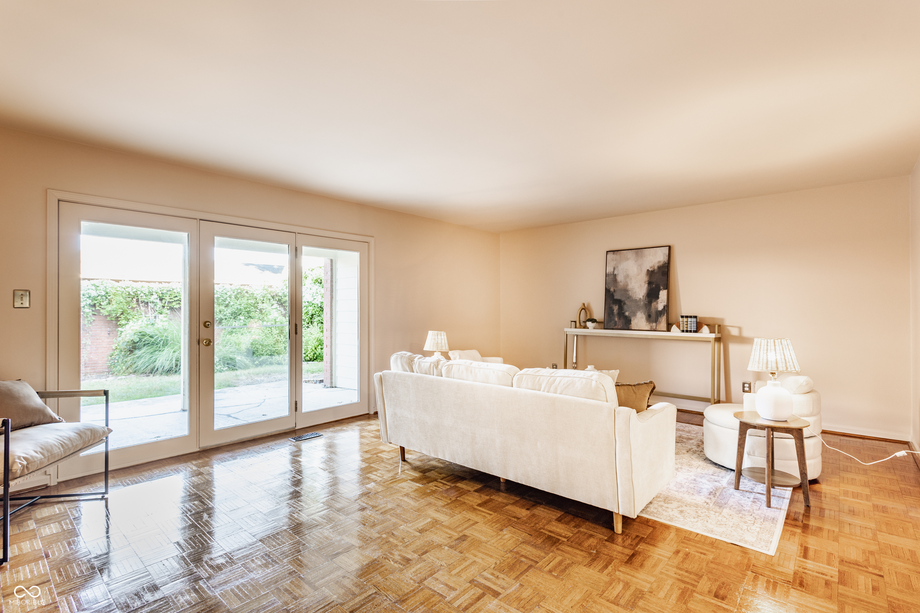 7352 Lions Head Drive Unit: 3B