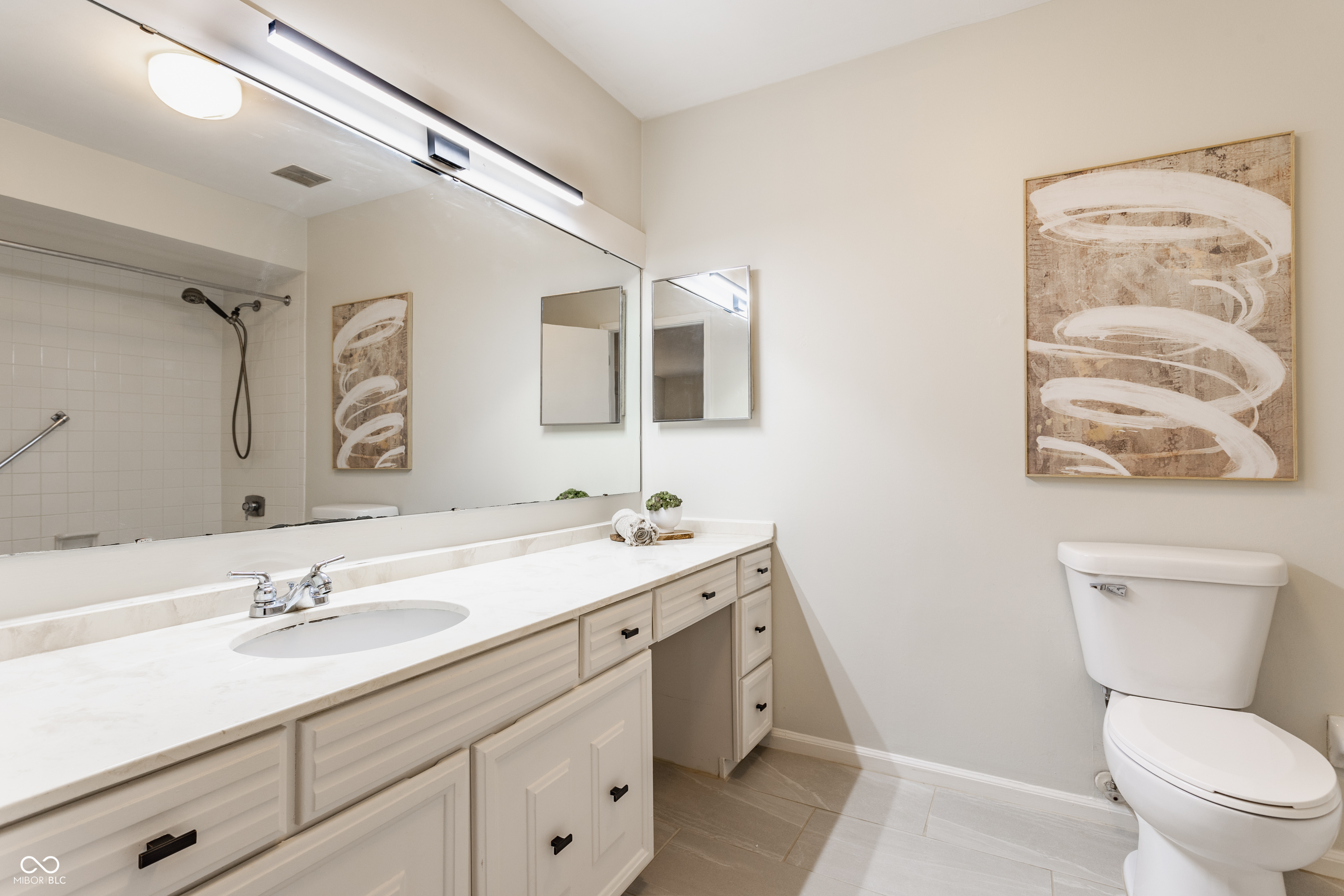 7352 Lions Head Drive Unit: 3B