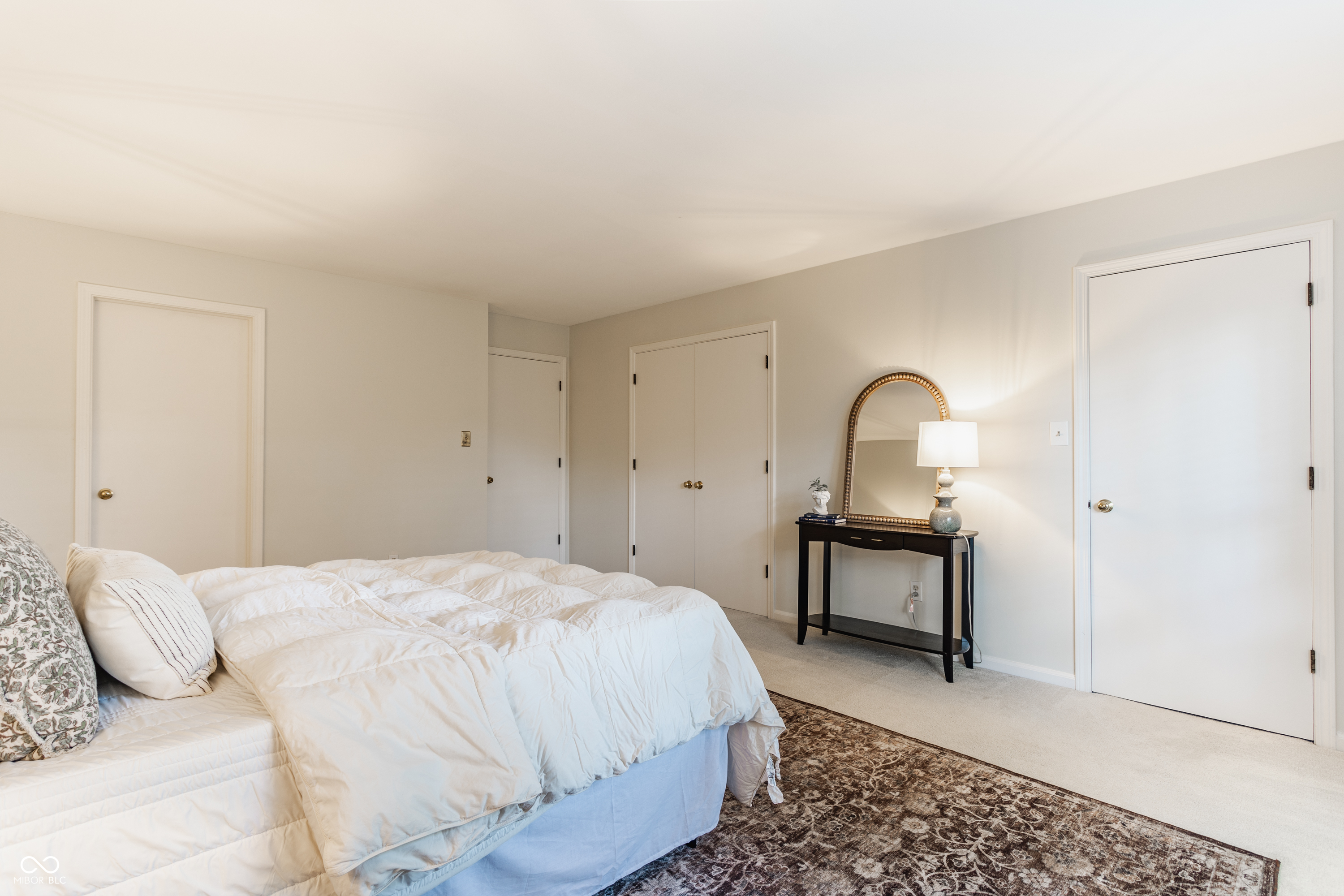 7352 Lions Head Drive Unit: 3B