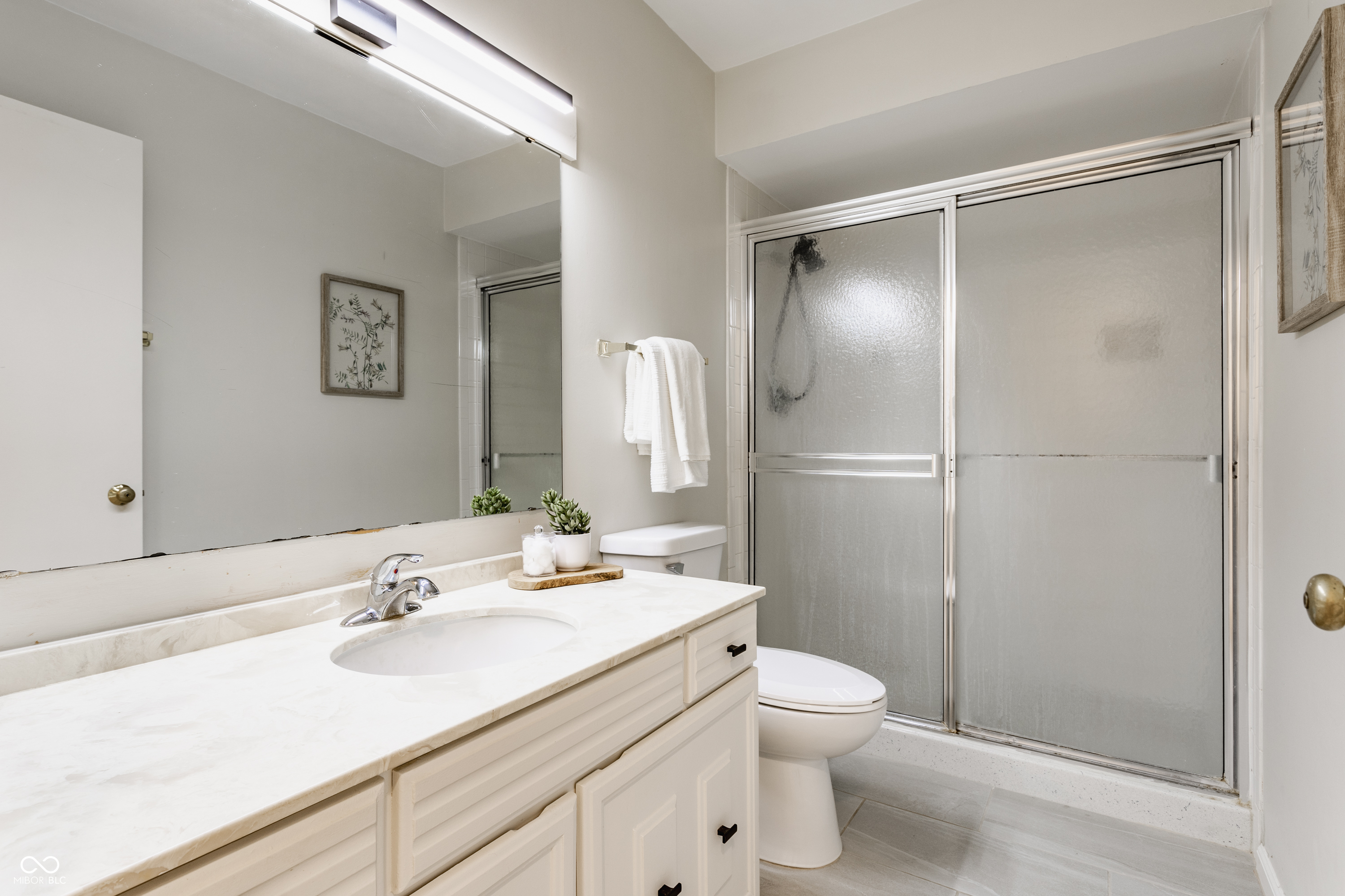 7352 Lions Head Drive Unit: 3B