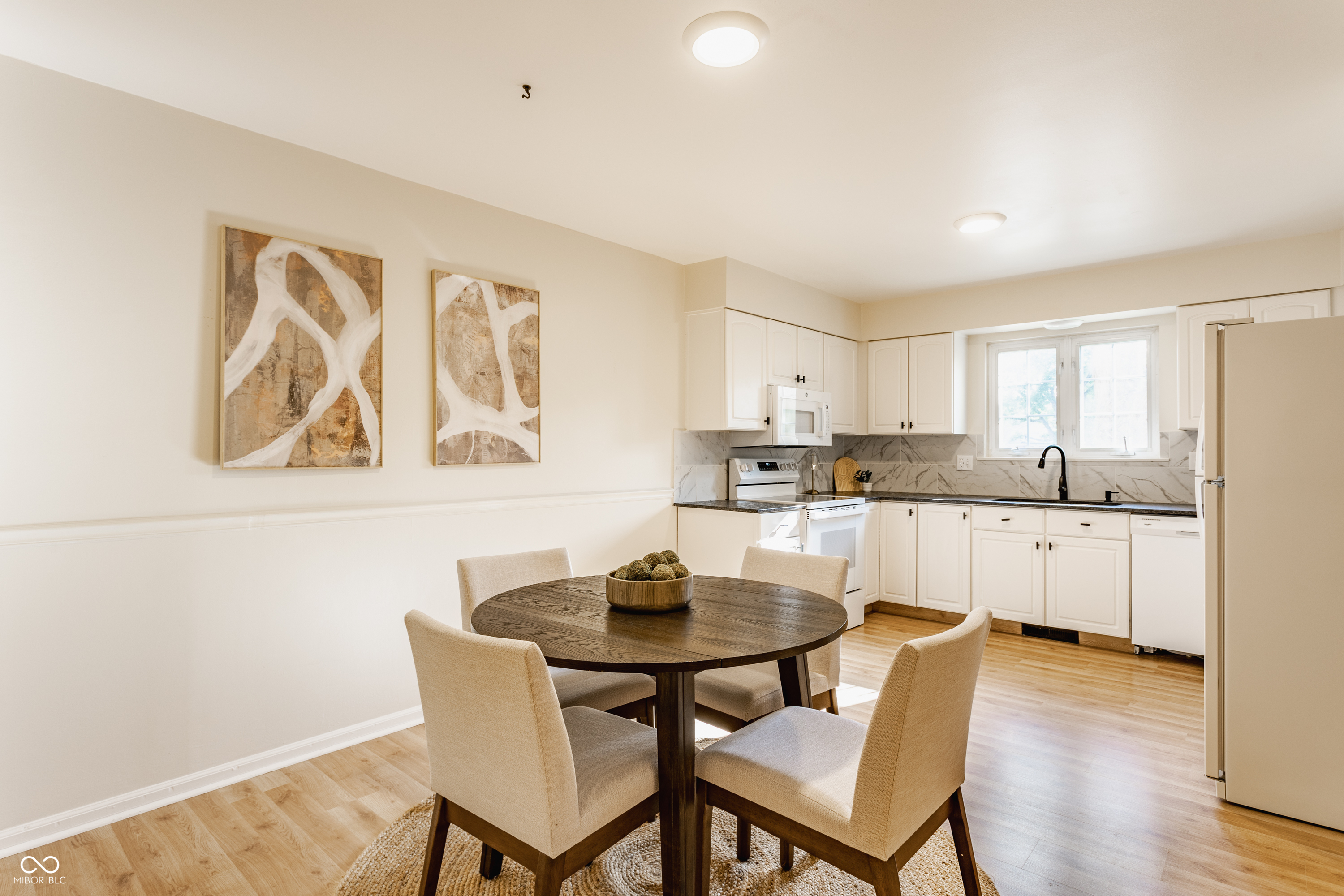 7352 Lions Head Drive Unit: 3B
