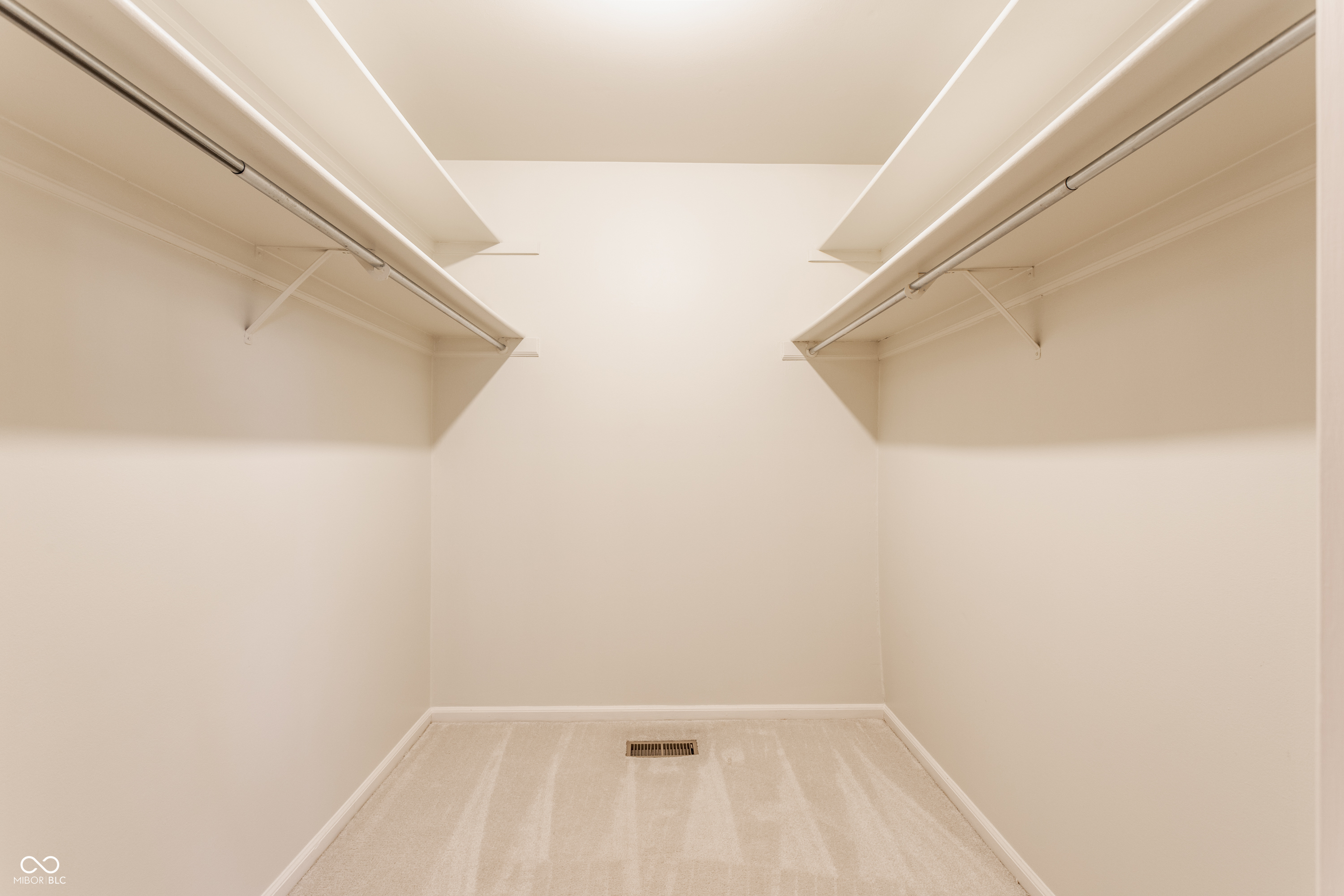 7352 Lions Head Drive Unit: 3B