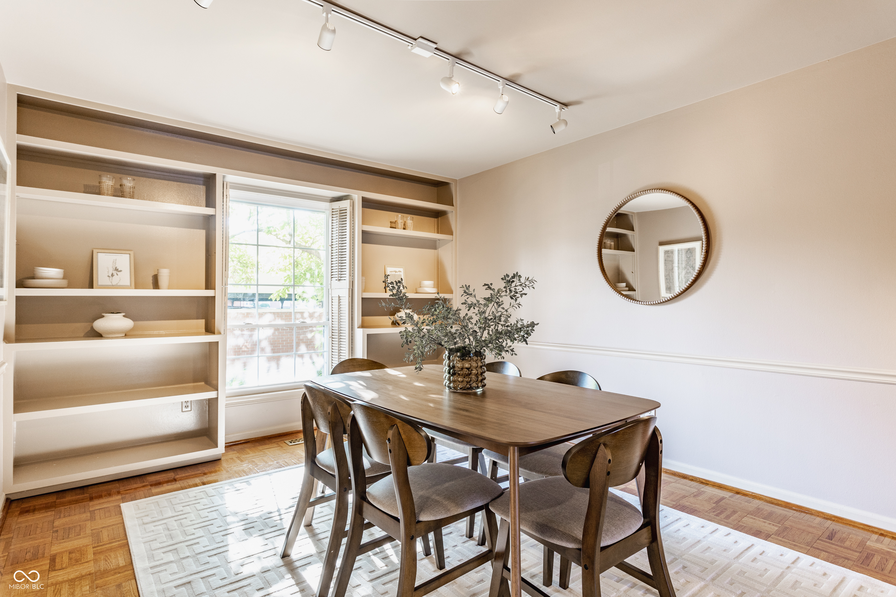 7352 Lions Head Drive Unit: 3B