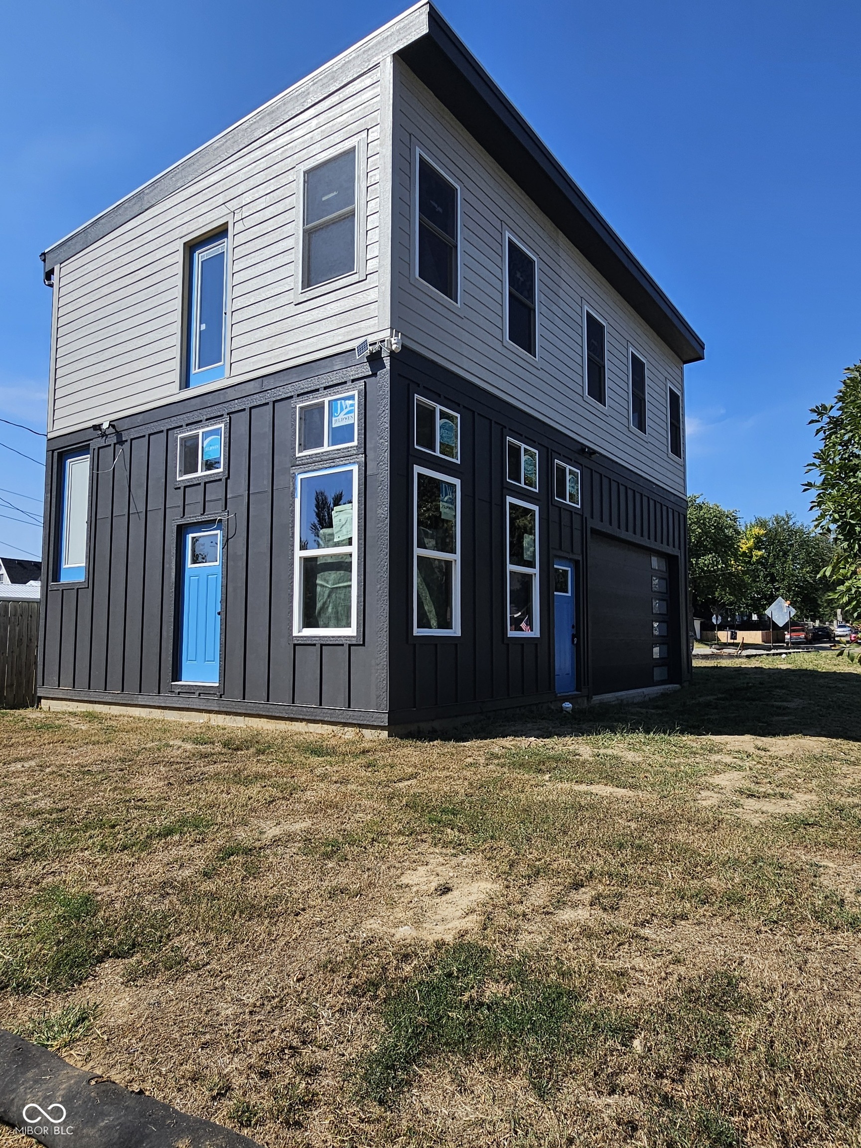 965 E Minnesota Street