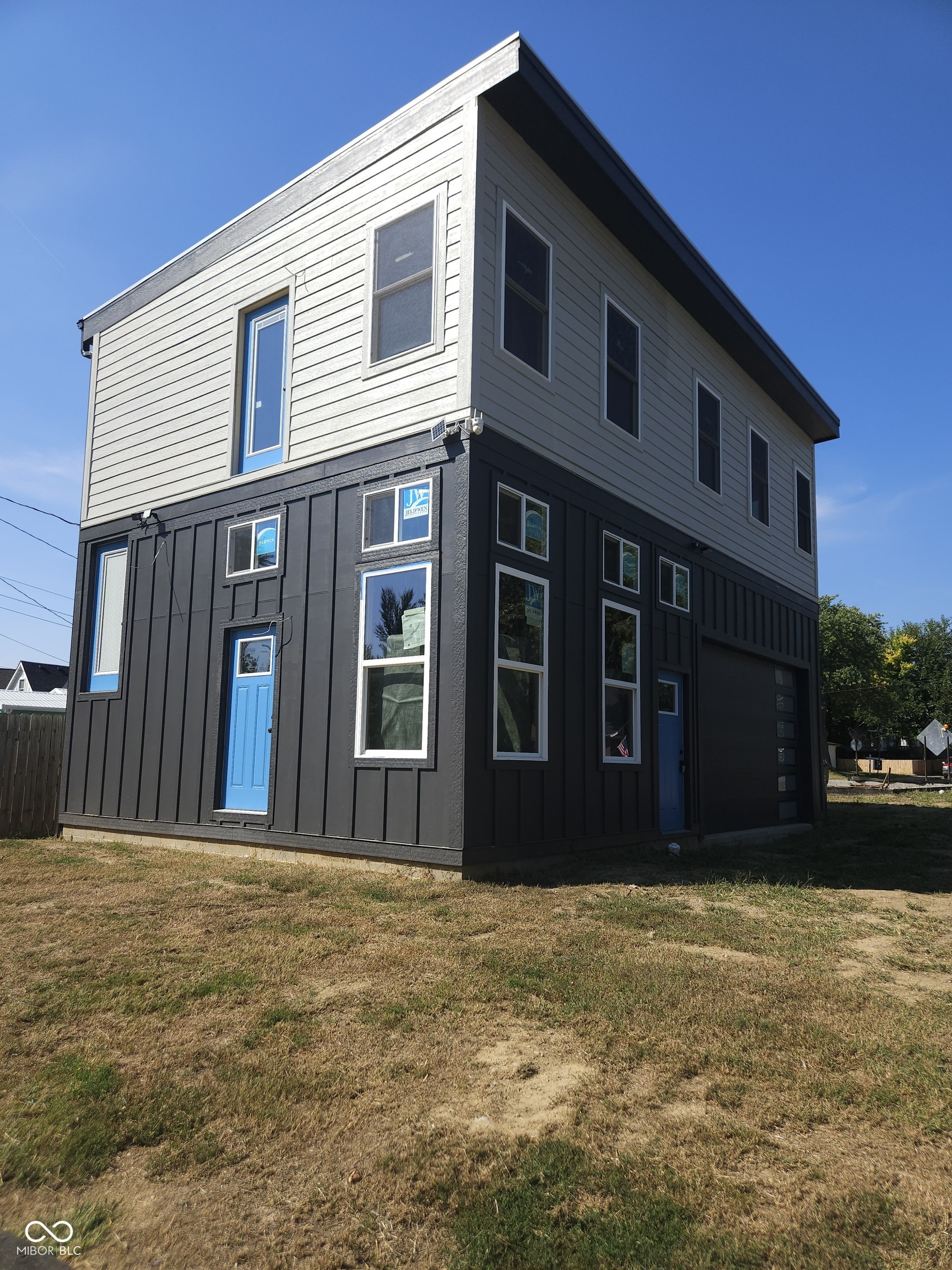 965 E Minnesota Street