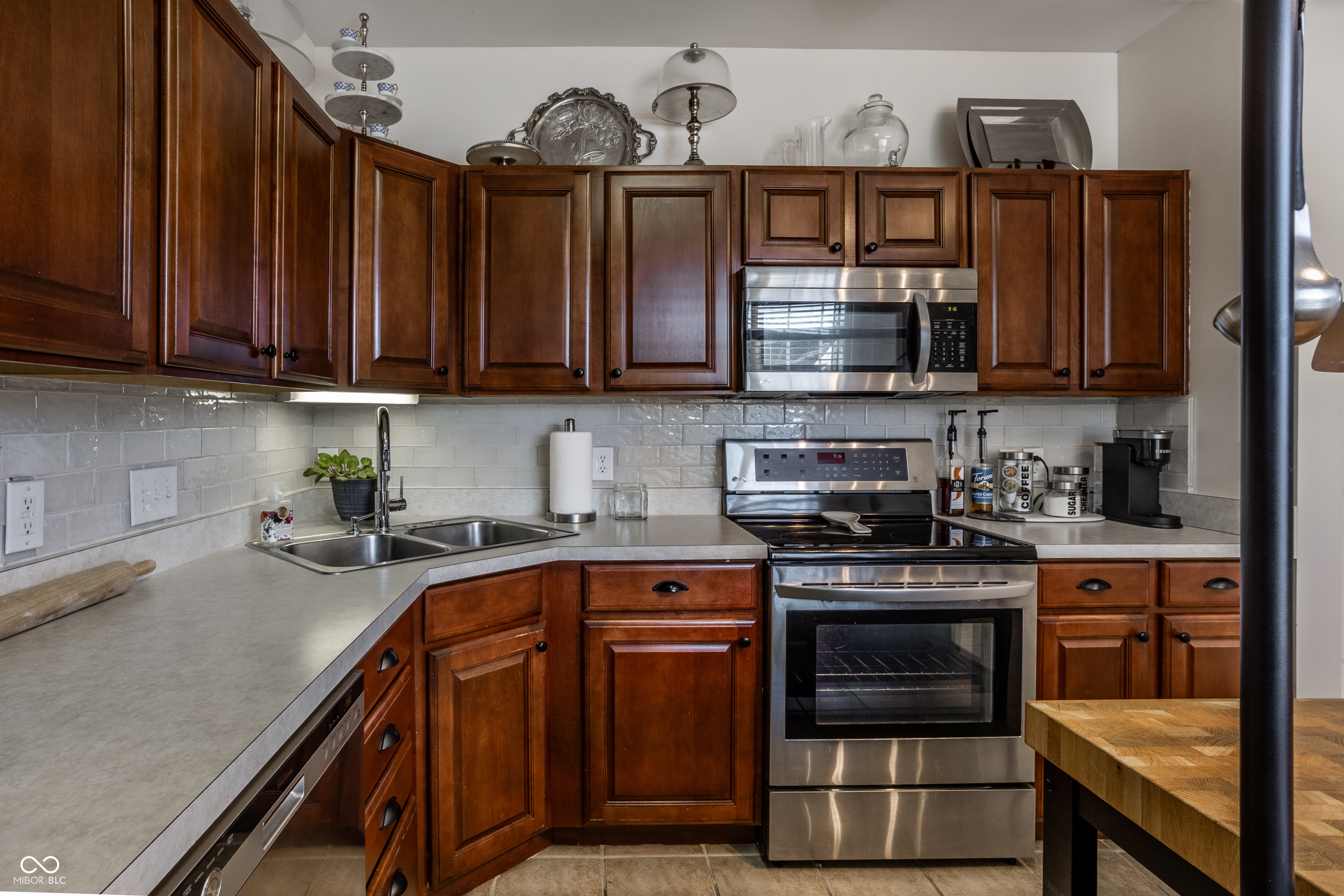 13854 Meadow Grass Way