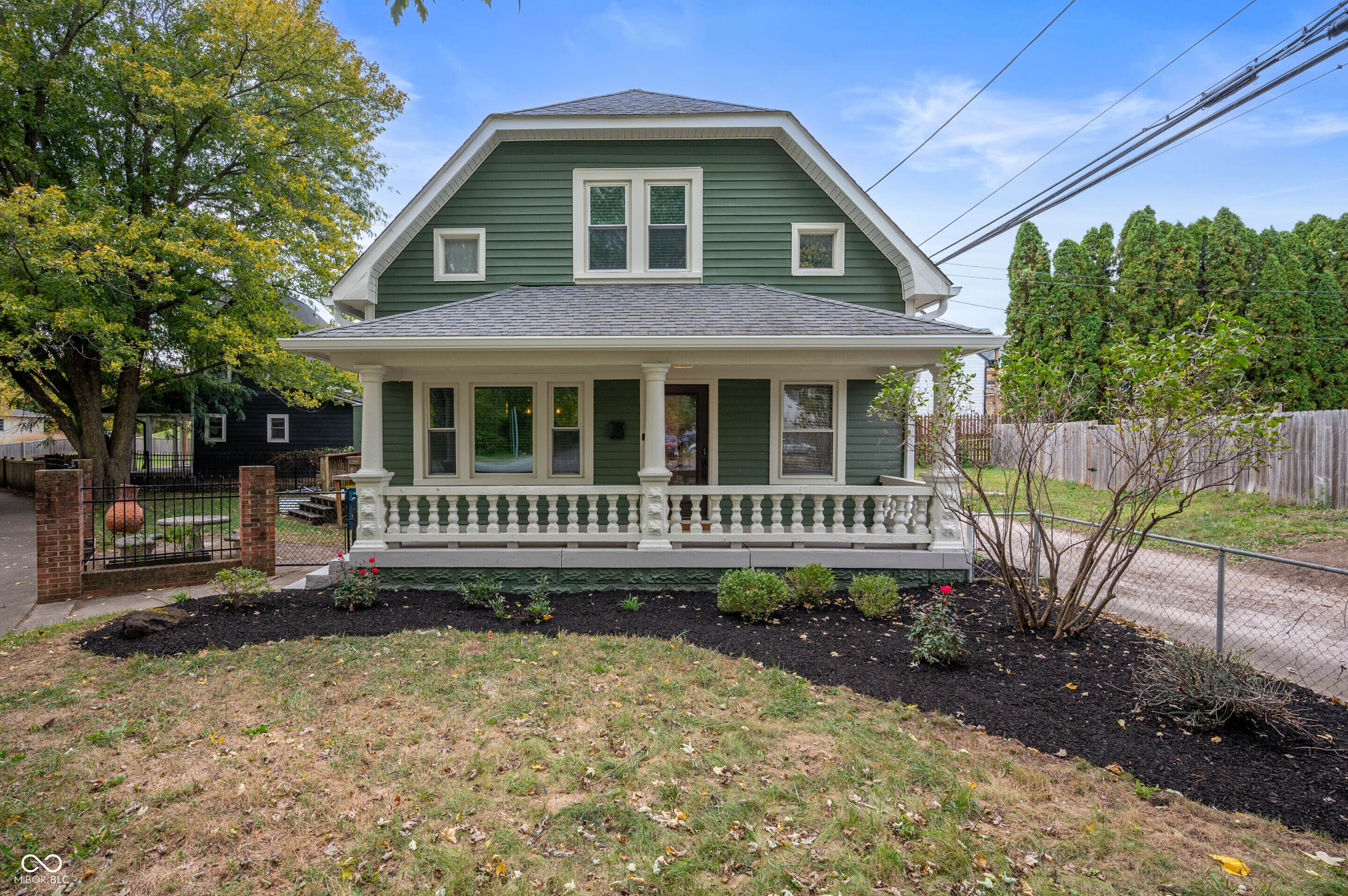 976 E Pleasant Run Parkway North Drive