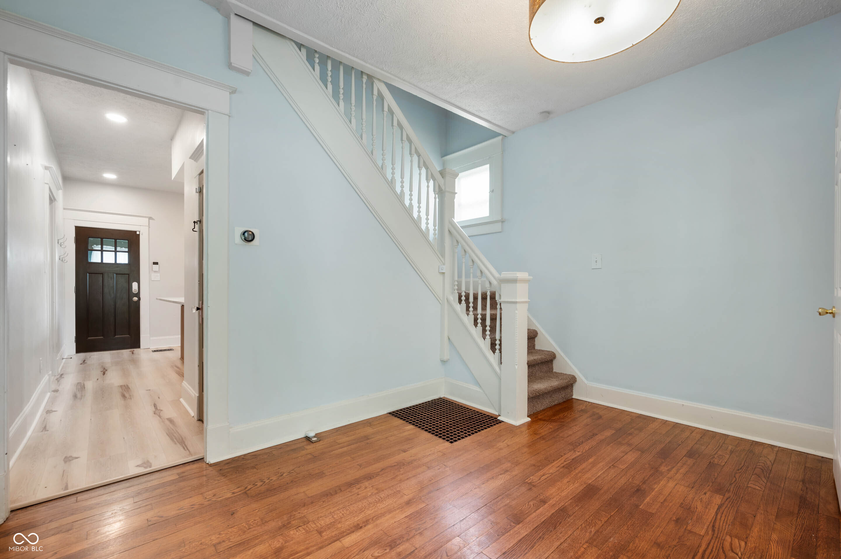 976 E Pleasant Run Parkway North Drive