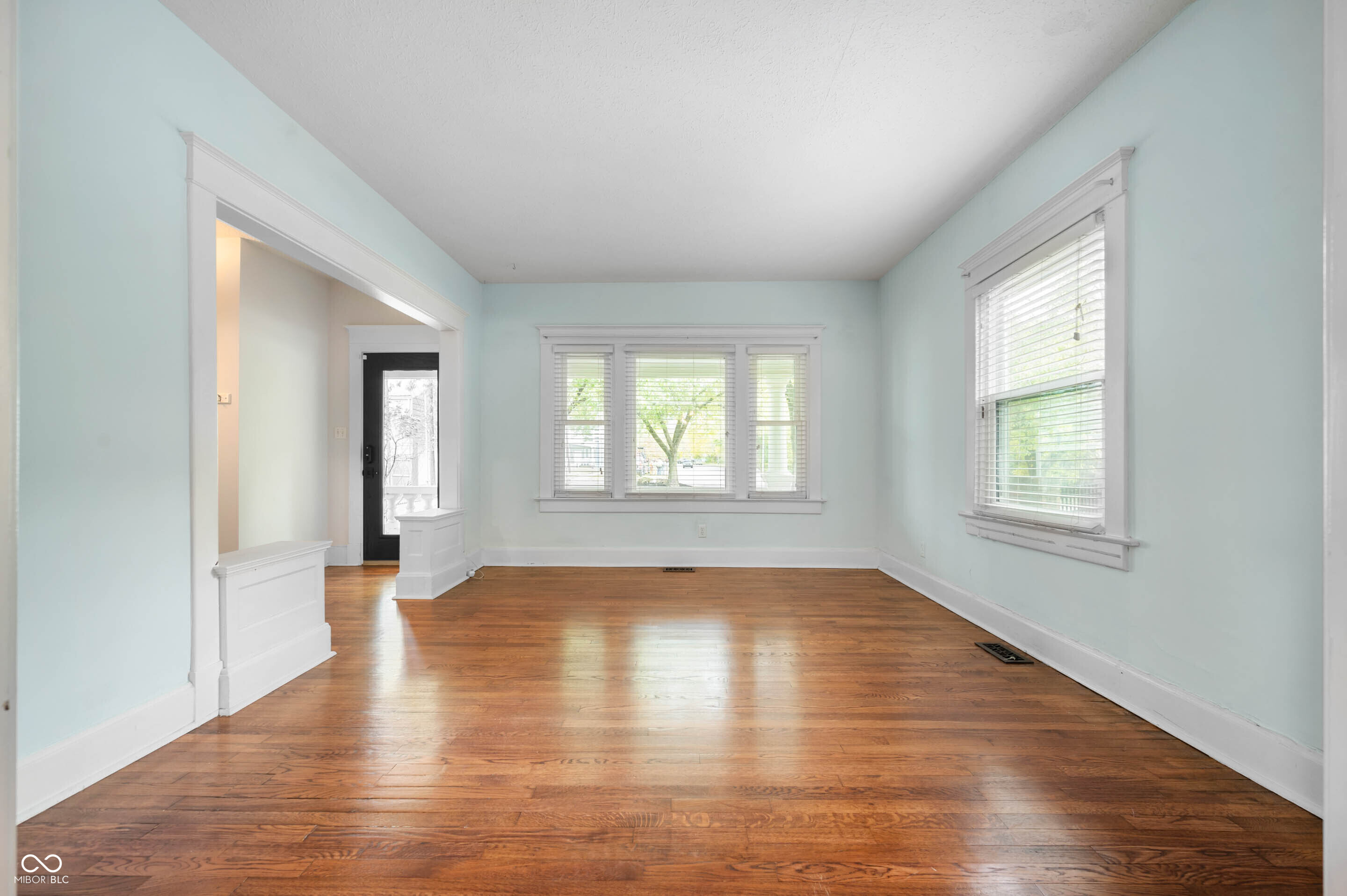 976 E Pleasant Run Parkway North Drive