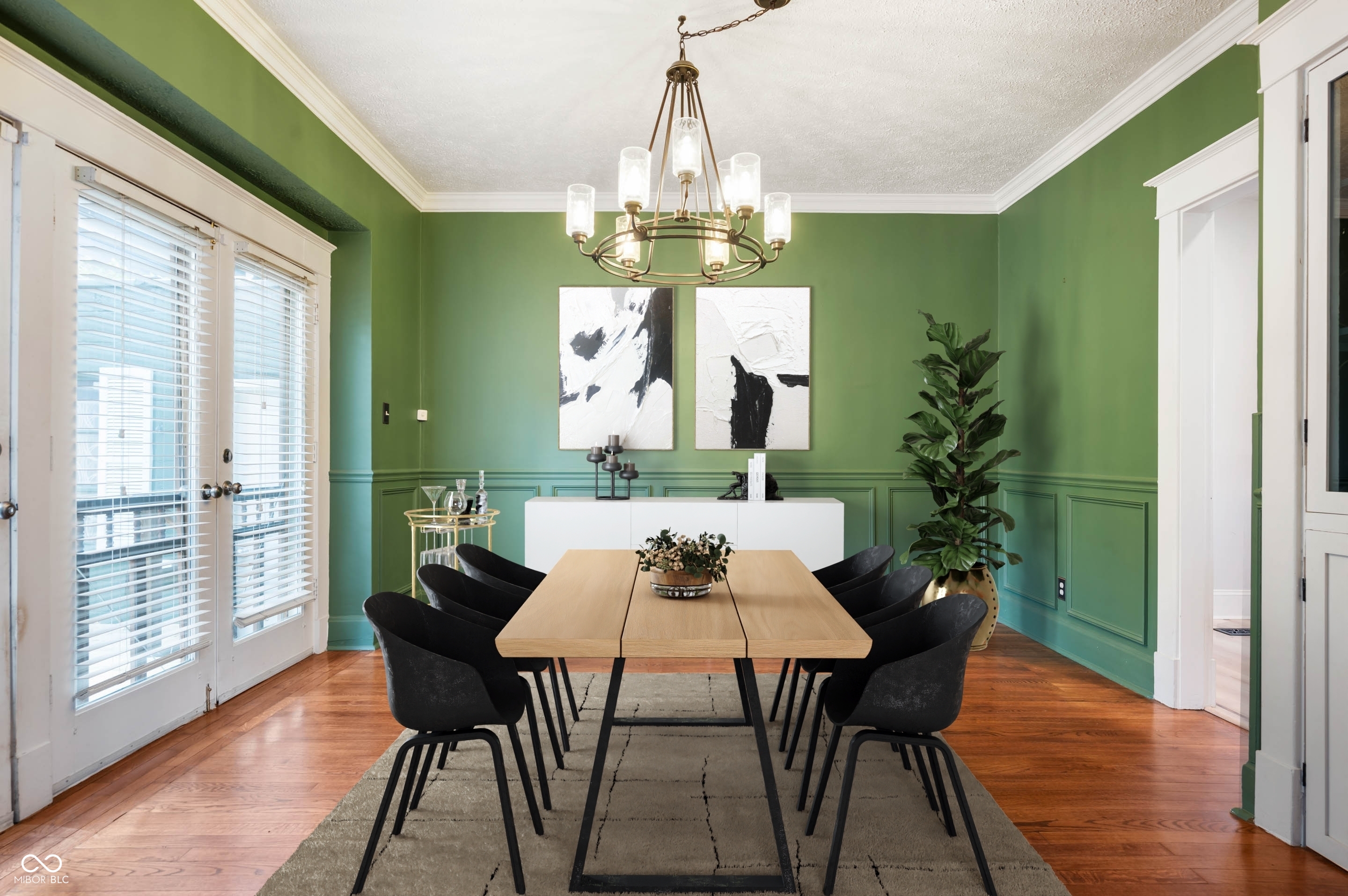 976 E Pleasant Run Parkway North Drive