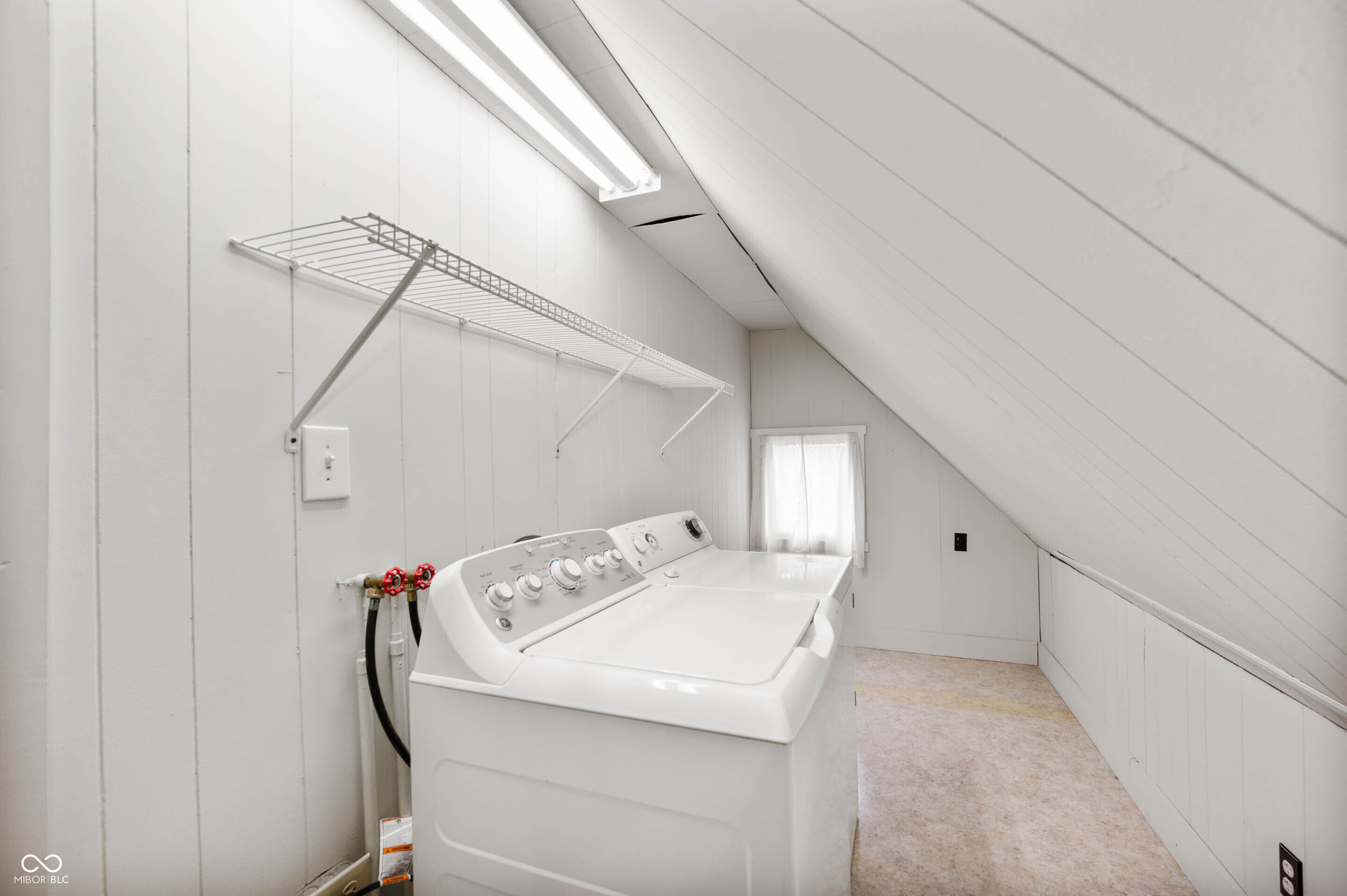 976 E Pleasant Run Parkway North Drive