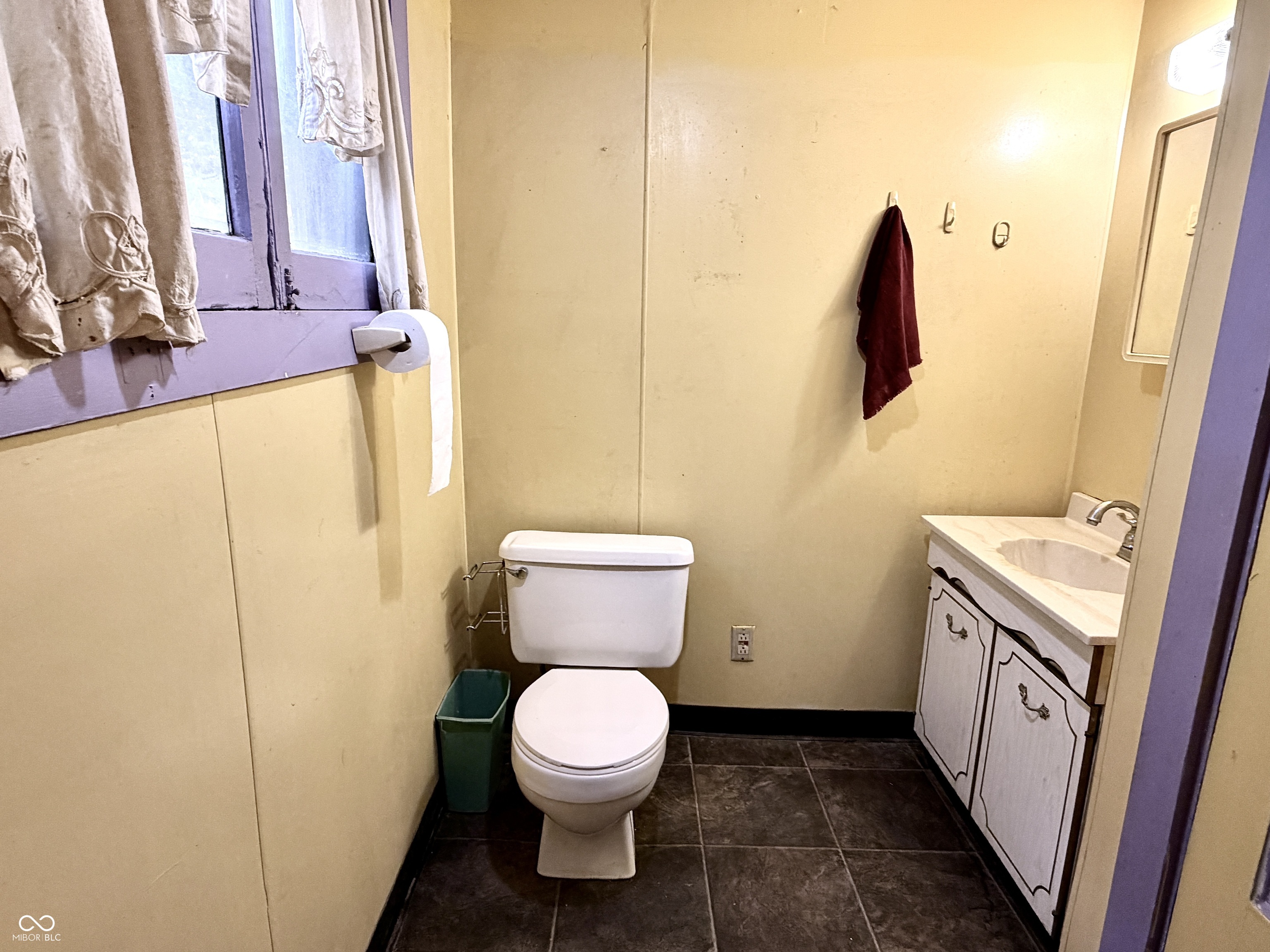 1121 N Newman Street