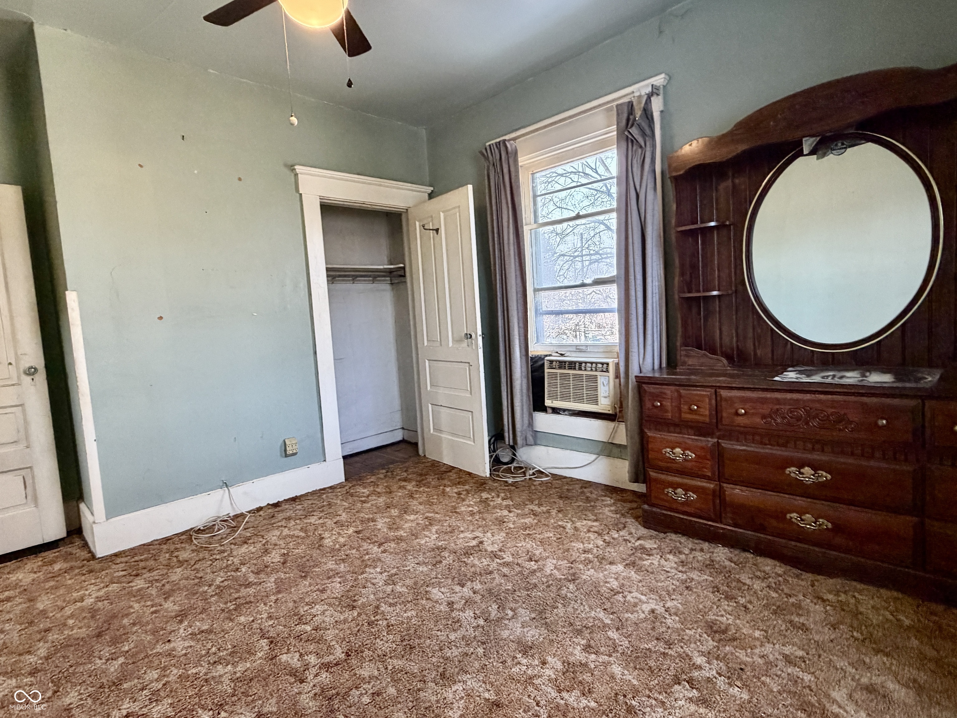 1121 N Newman Street