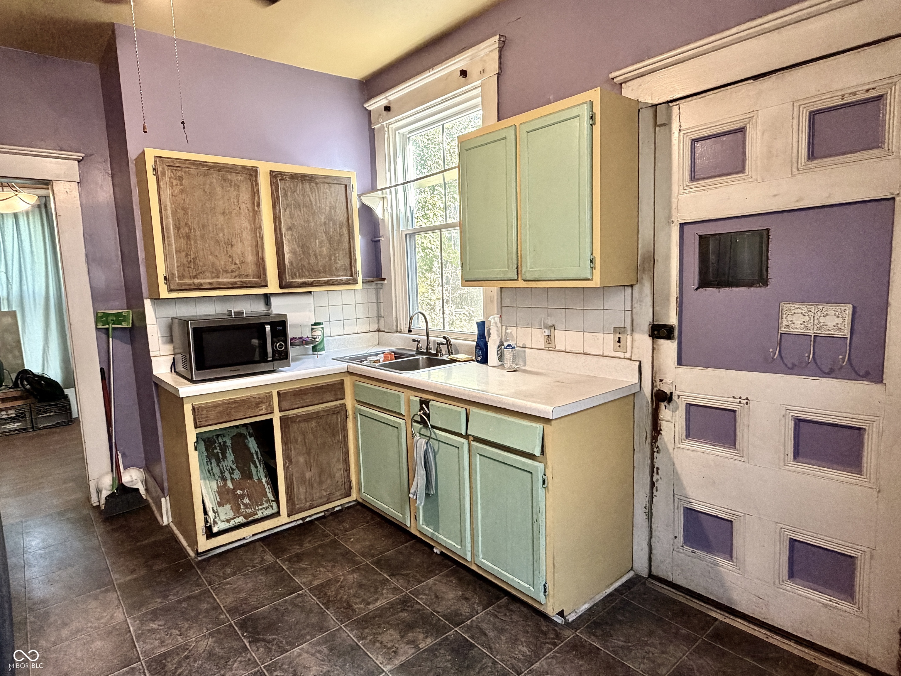 1121 N Newman Street