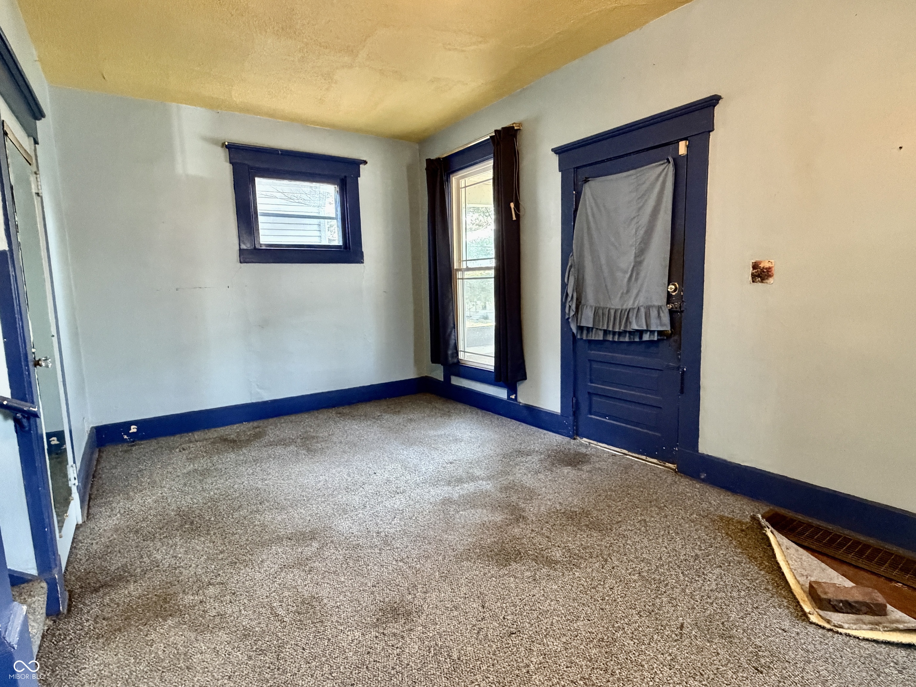 1121 N Newman Street