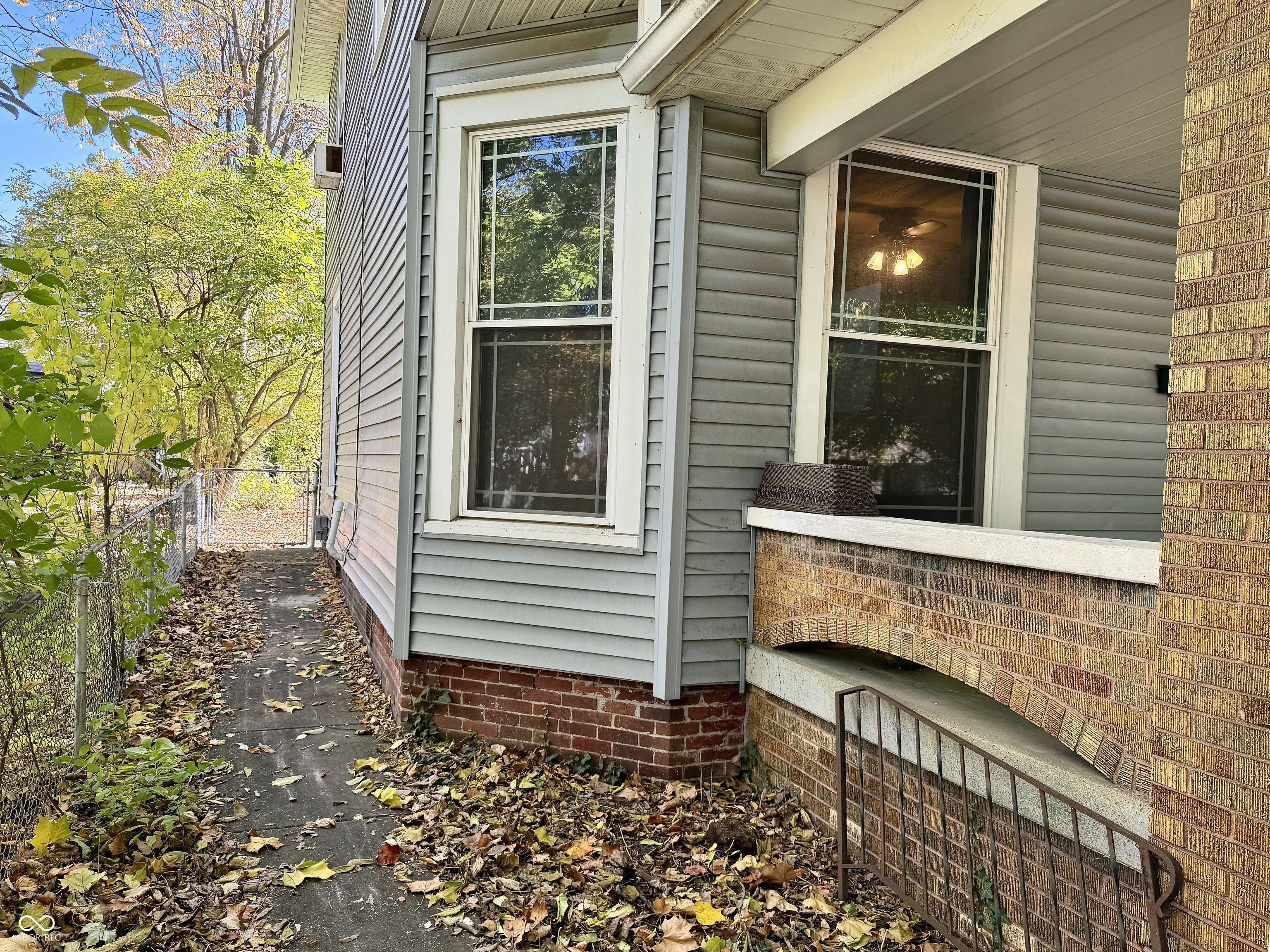 1121 N Newman Street