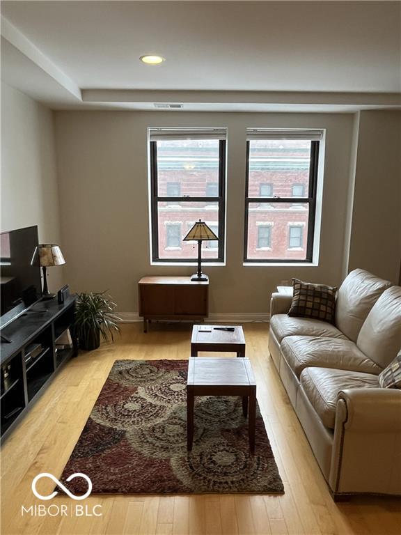 350 N Meridian Street Unit: 603