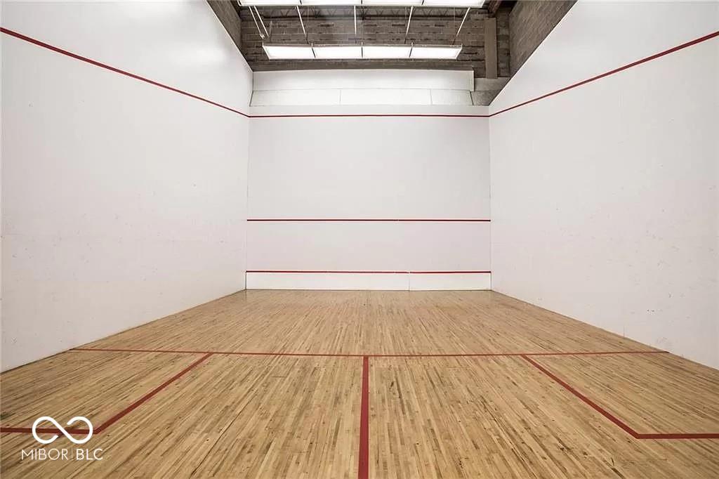 350 N Meridian Street Unit: 603