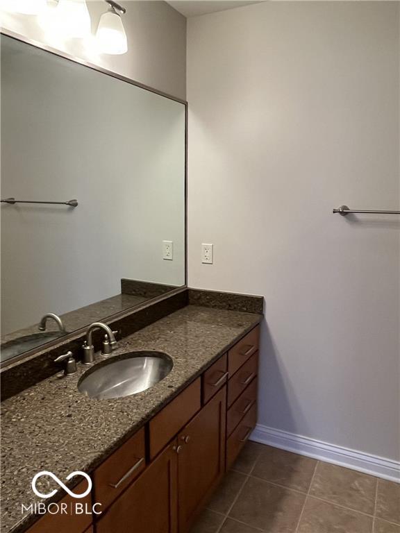 350 N Meridian Street Unit: 603