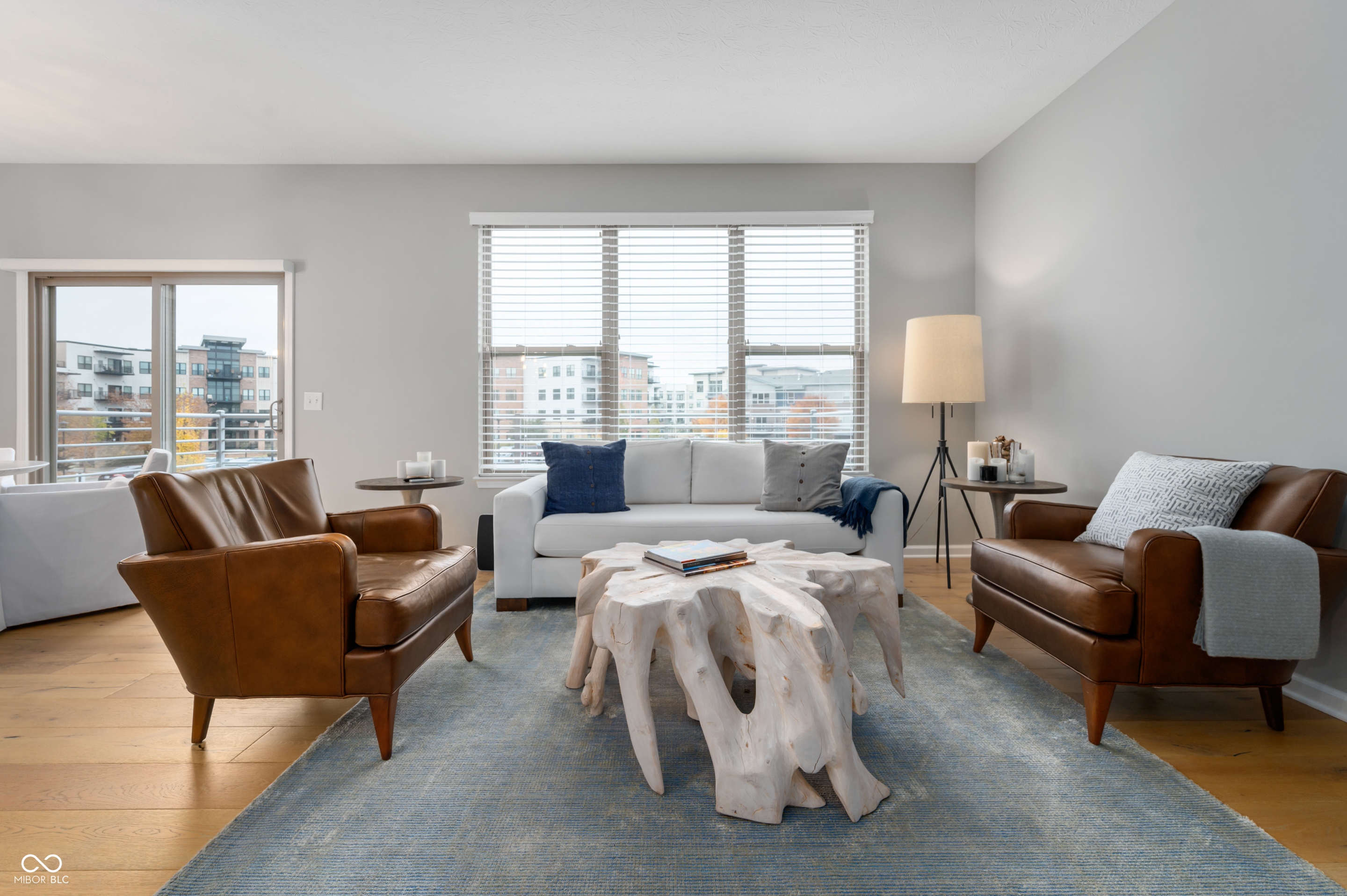 12937 Grand Boulevard