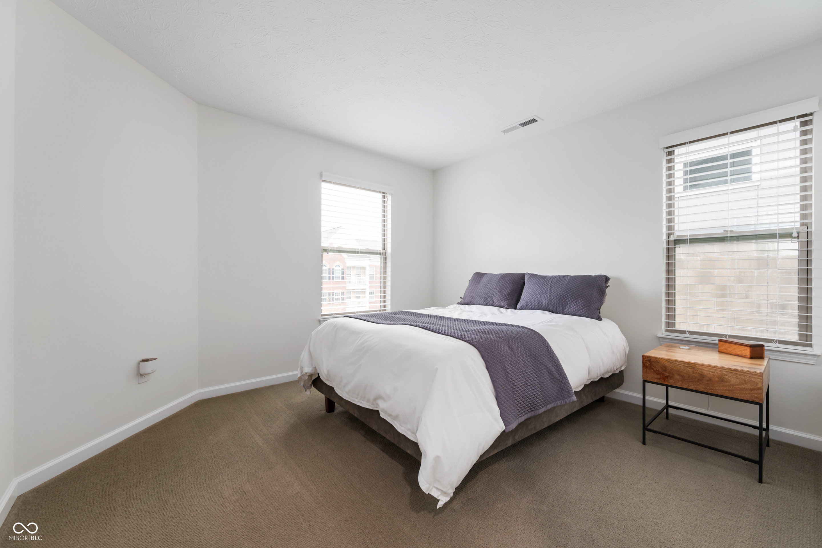 12937 Grand Boulevard