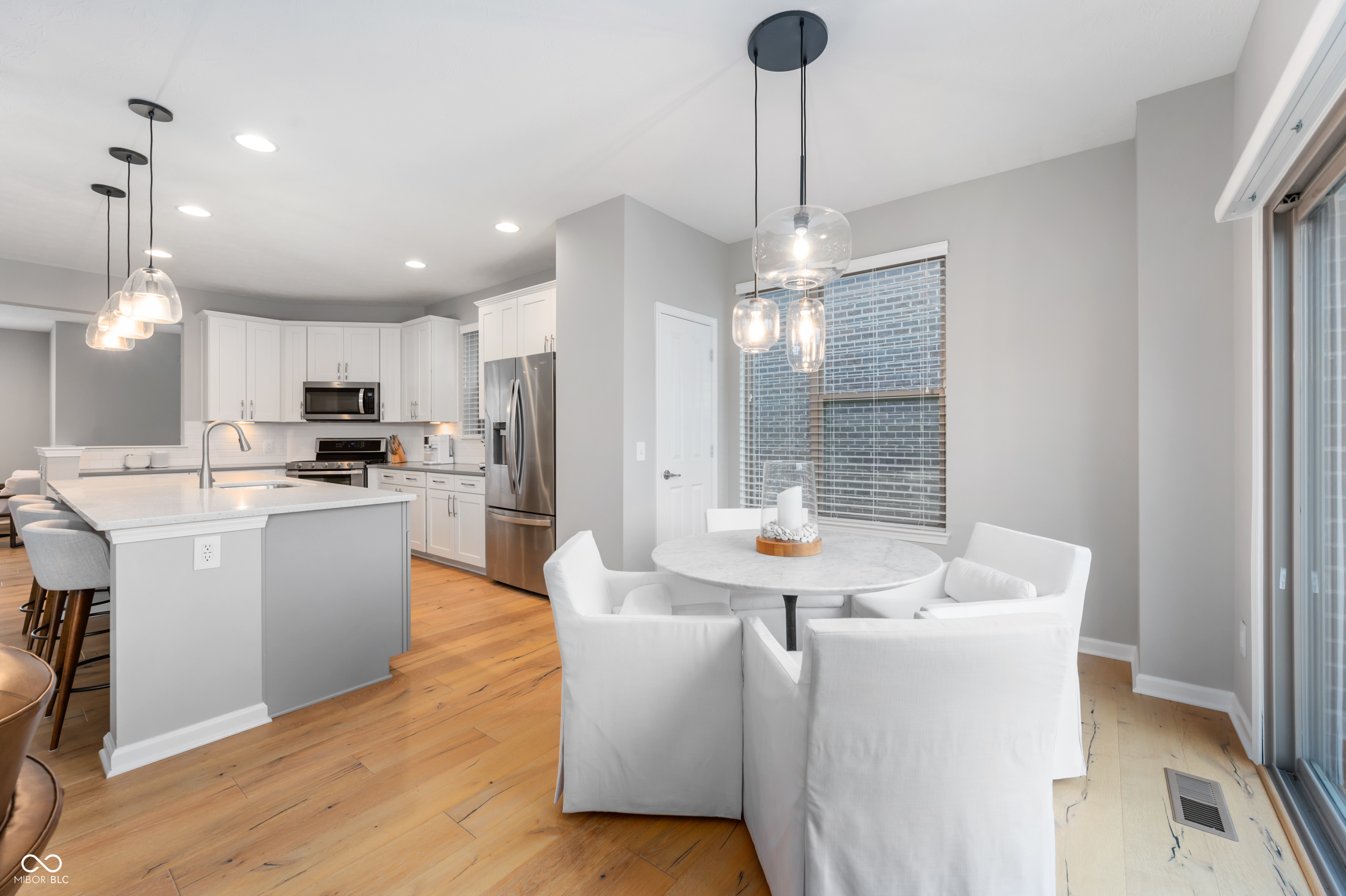 12937 Grand Boulevard