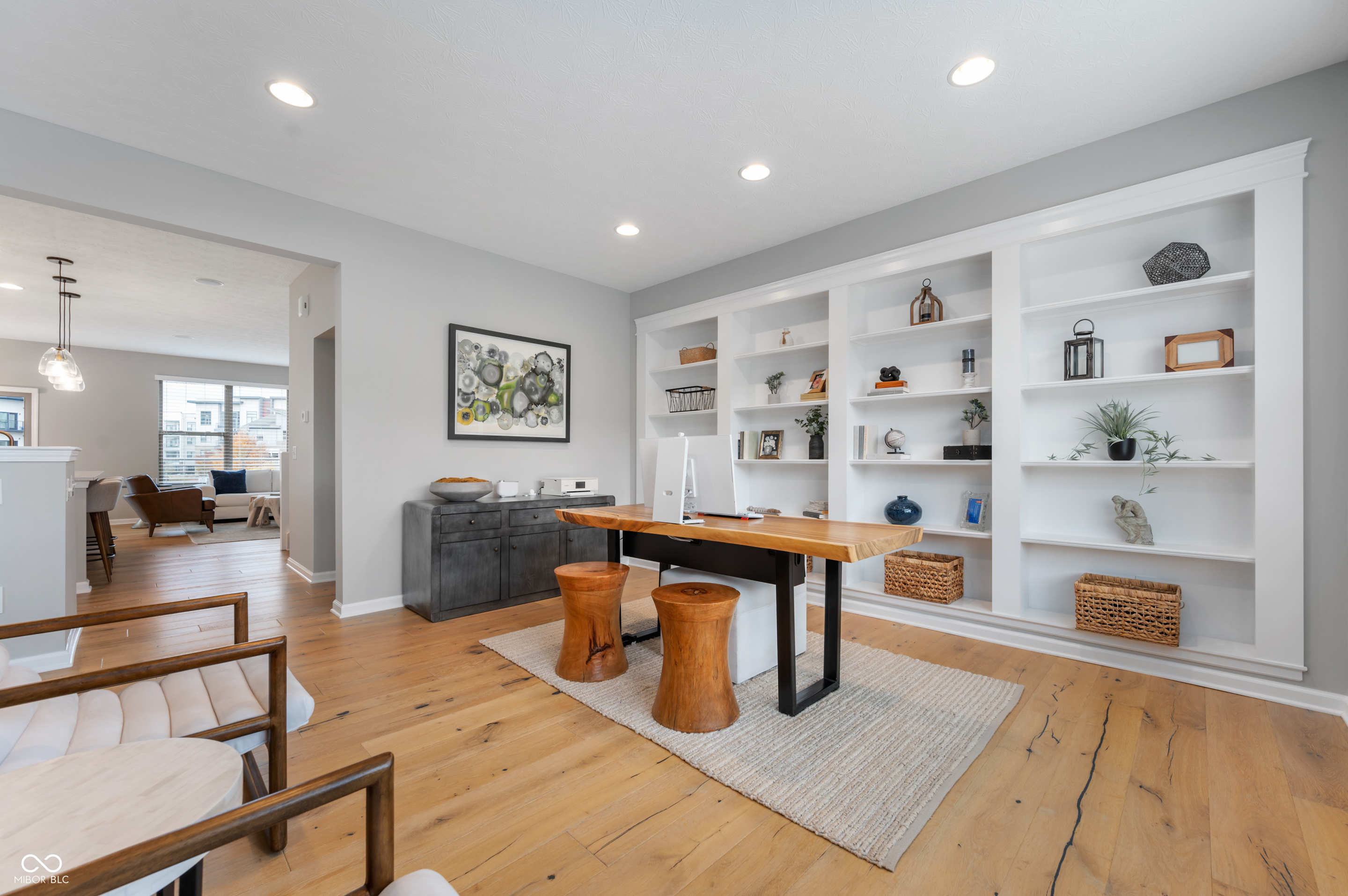 12937 Grand Boulevard