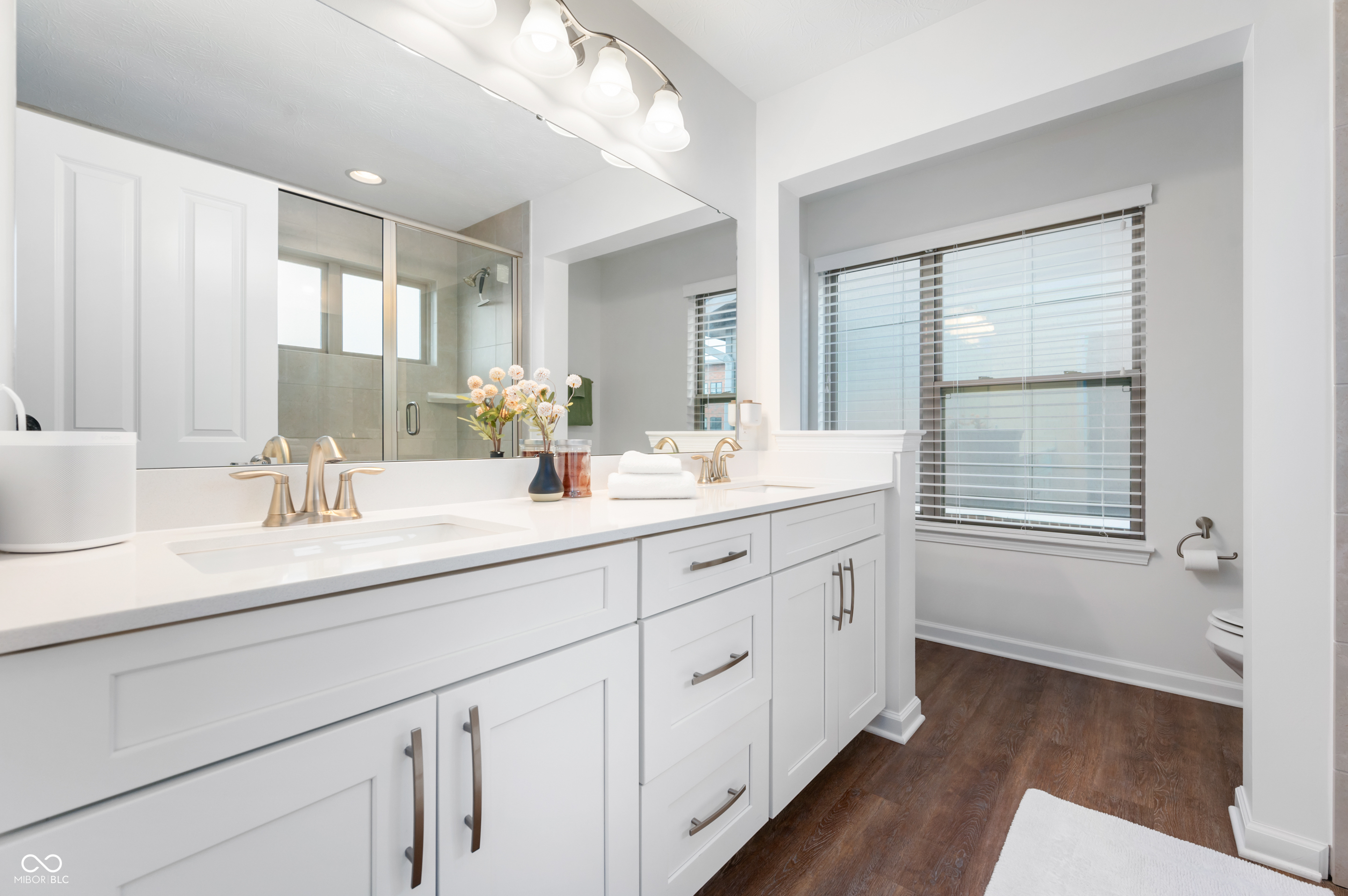 12937 Grand Boulevard