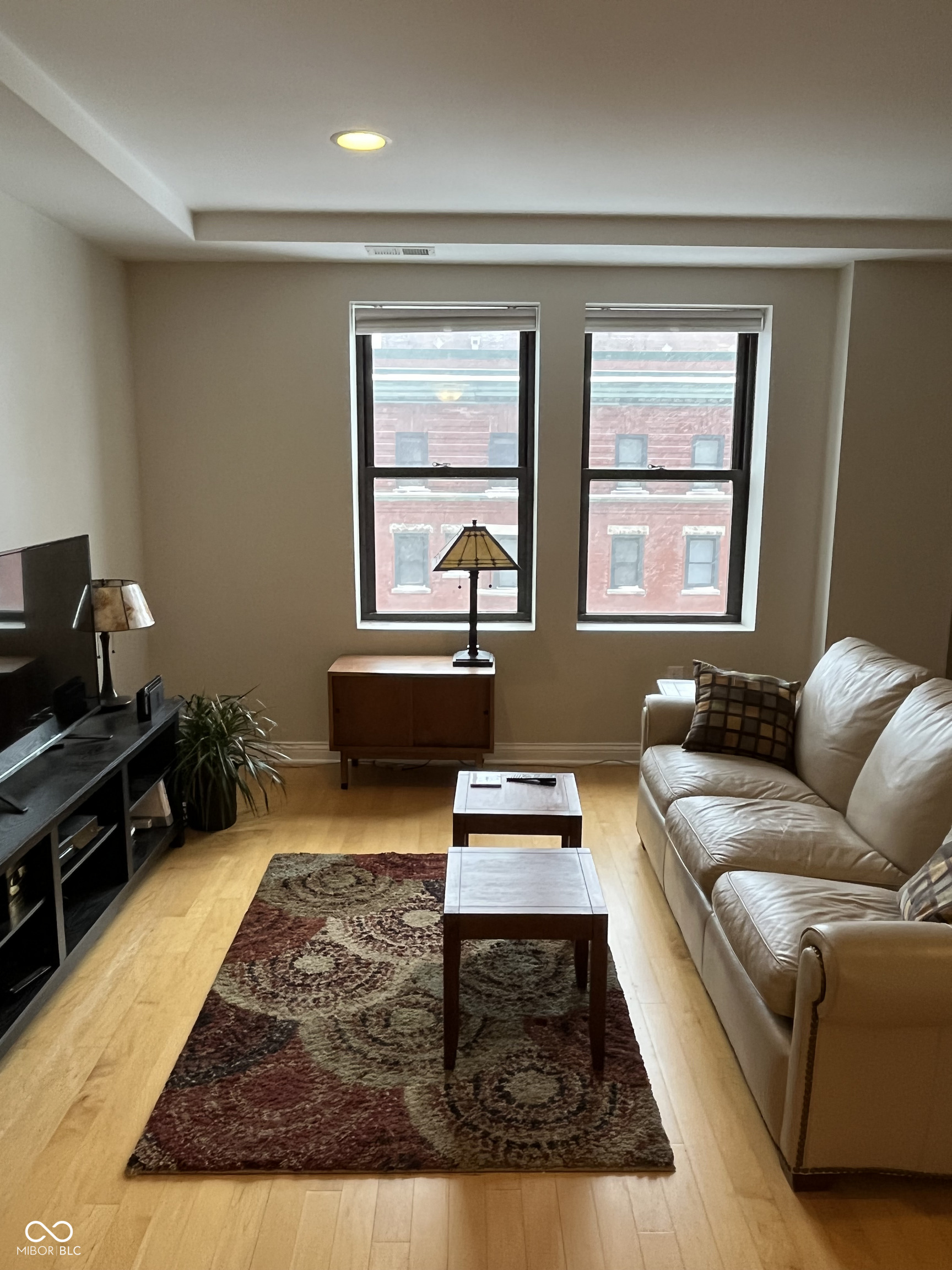 350 N Meridian Street Unit: 603