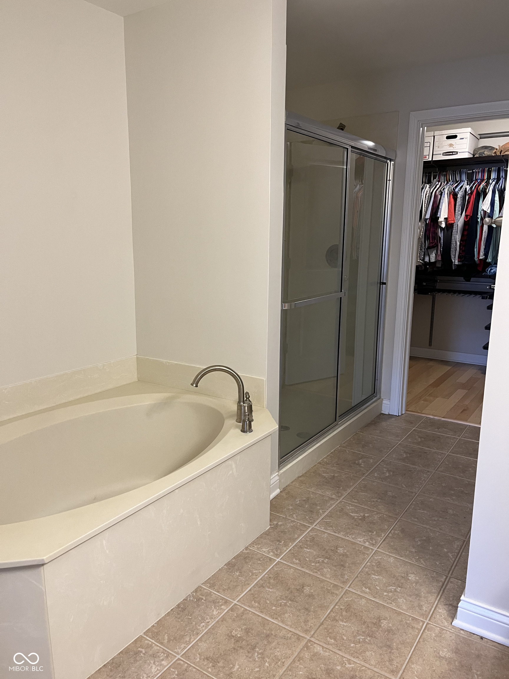 350 N Meridian Street Unit: 603