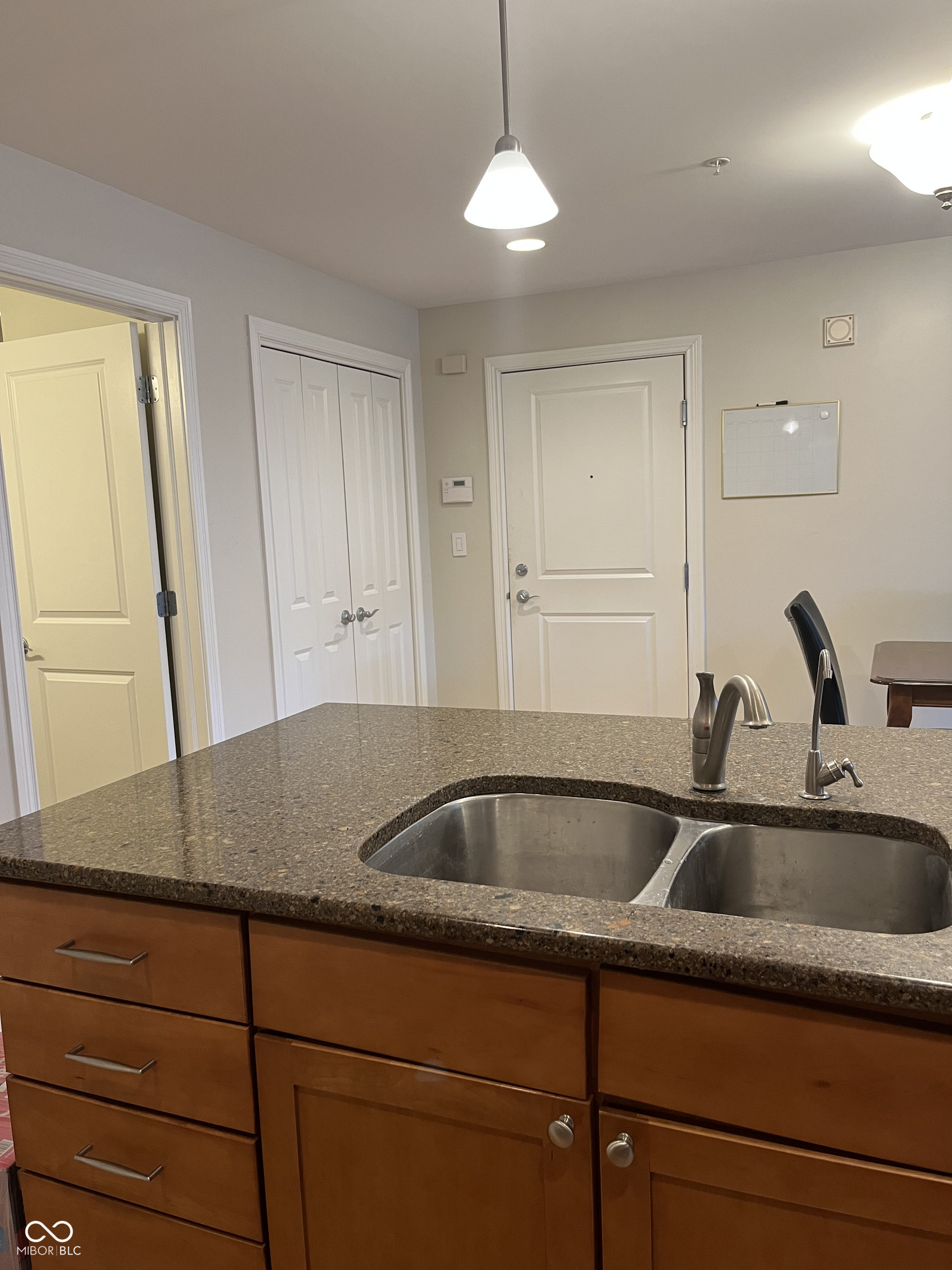 350 N Meridian Street Unit: 603