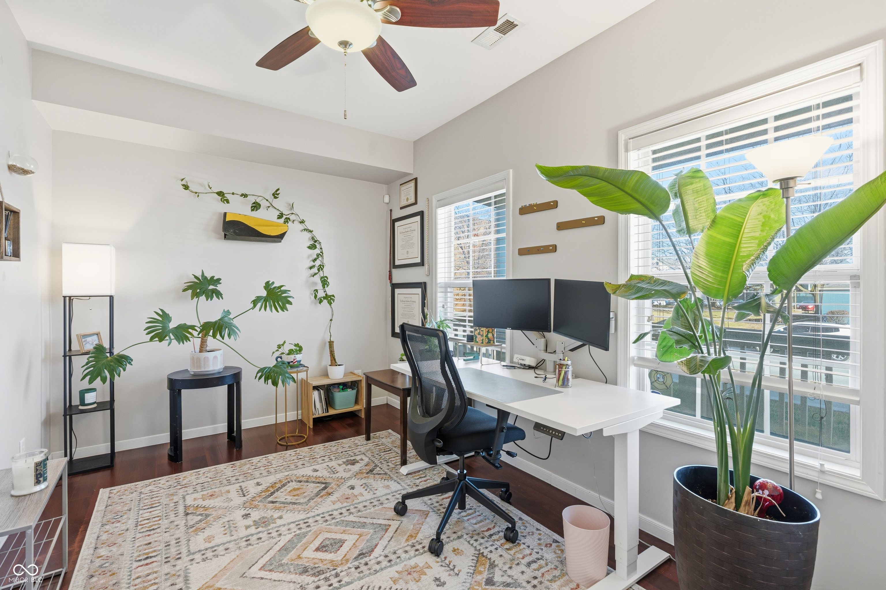 2042 N College Avenue