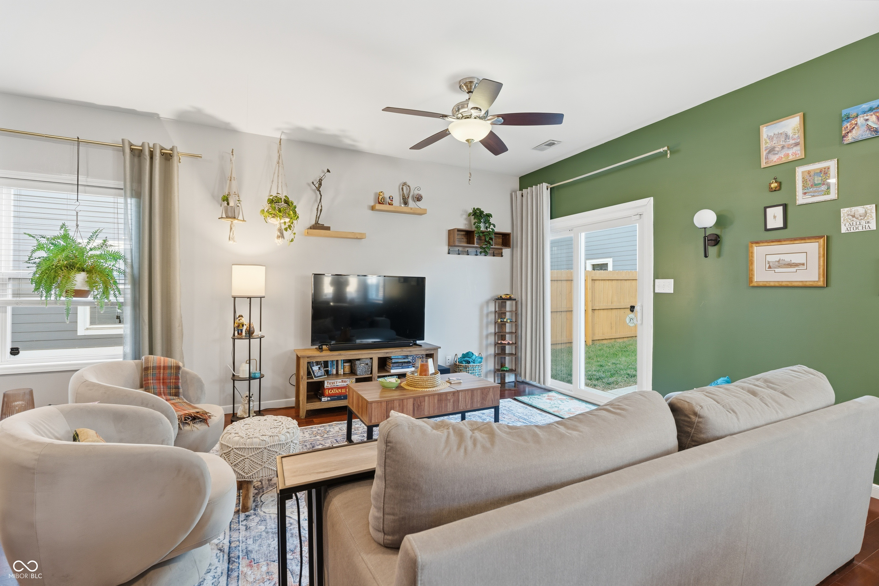 2042 N College Avenue