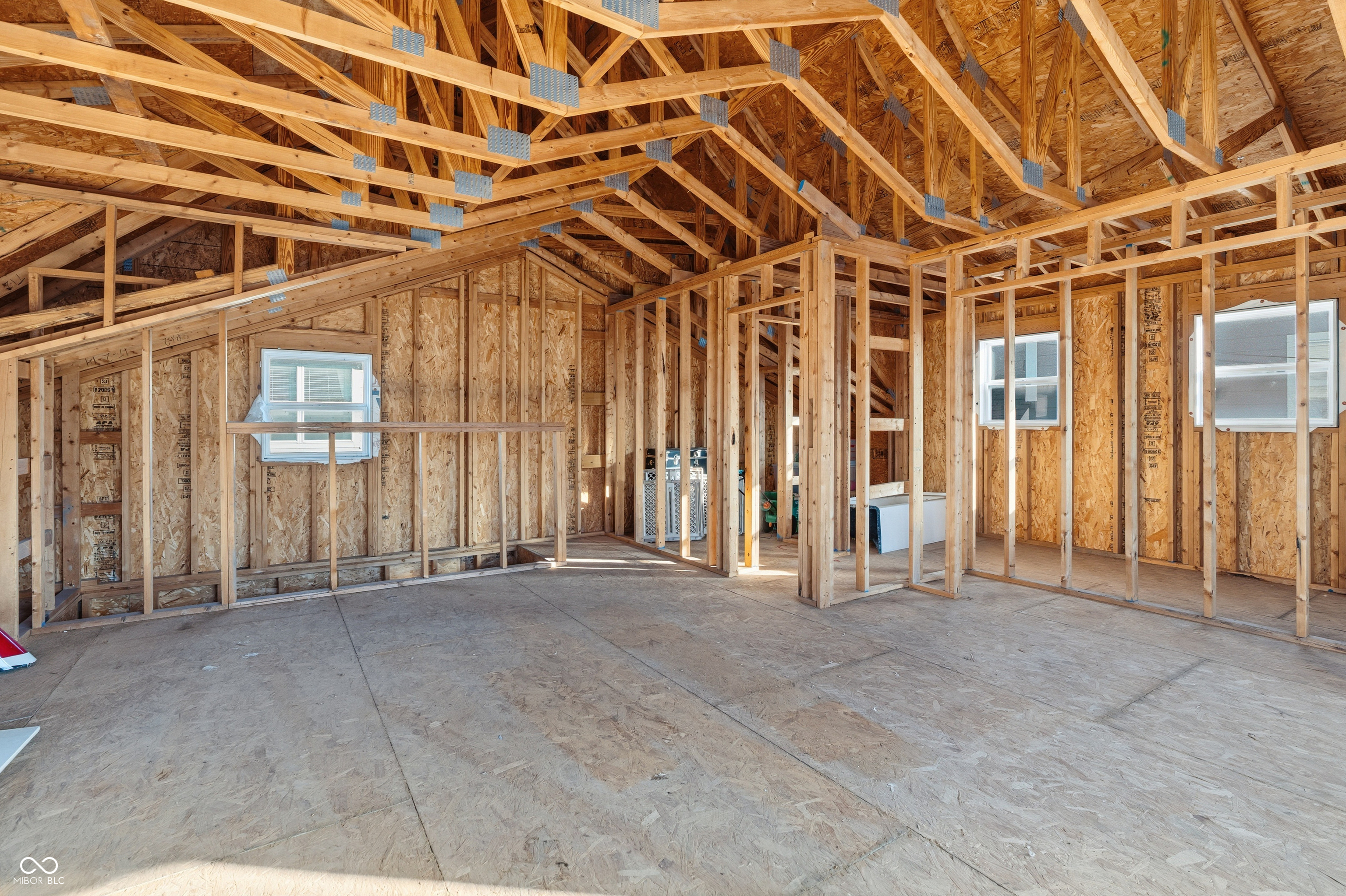 2042 N College Avenue