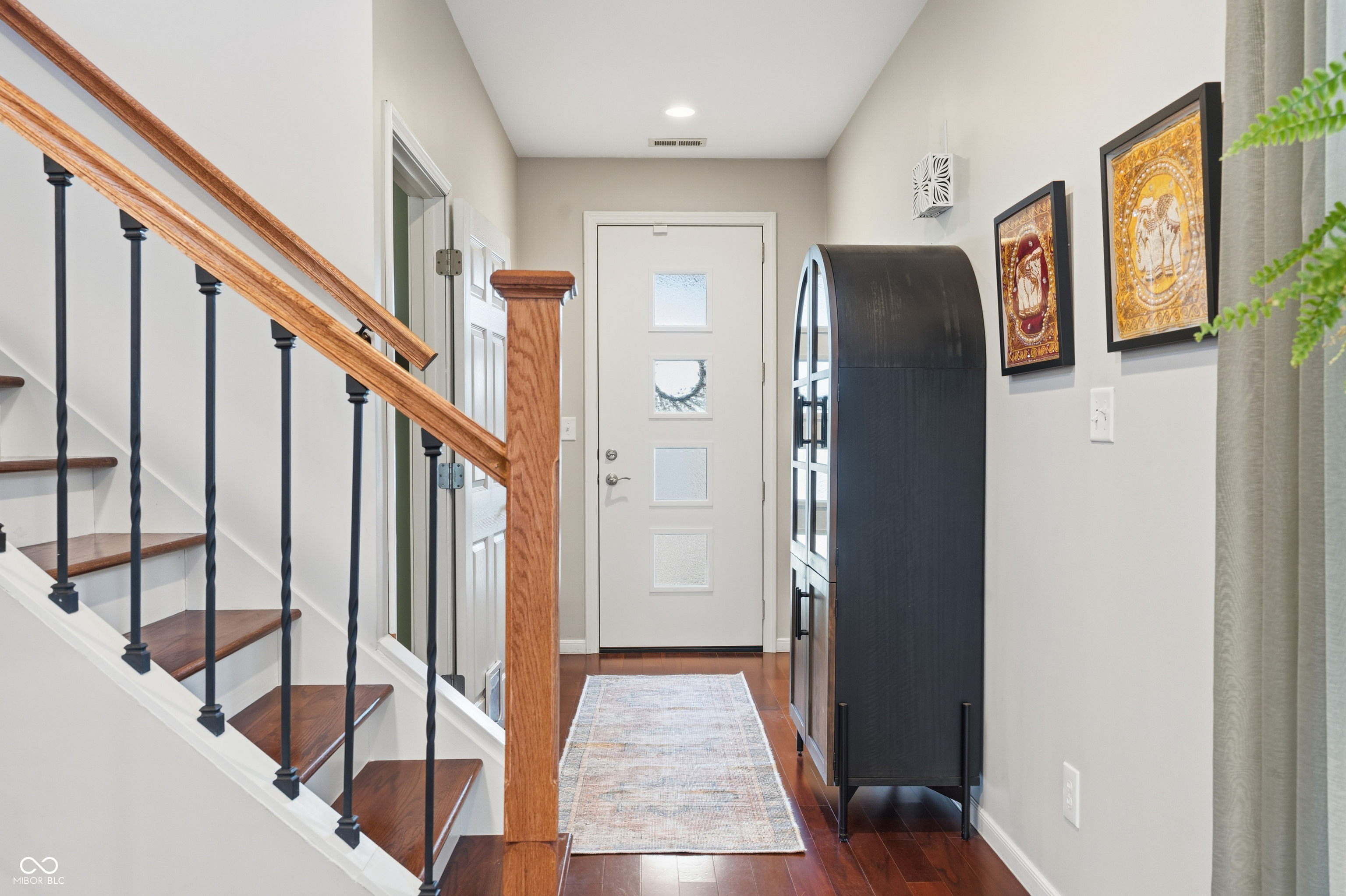 2042 N College Avenue