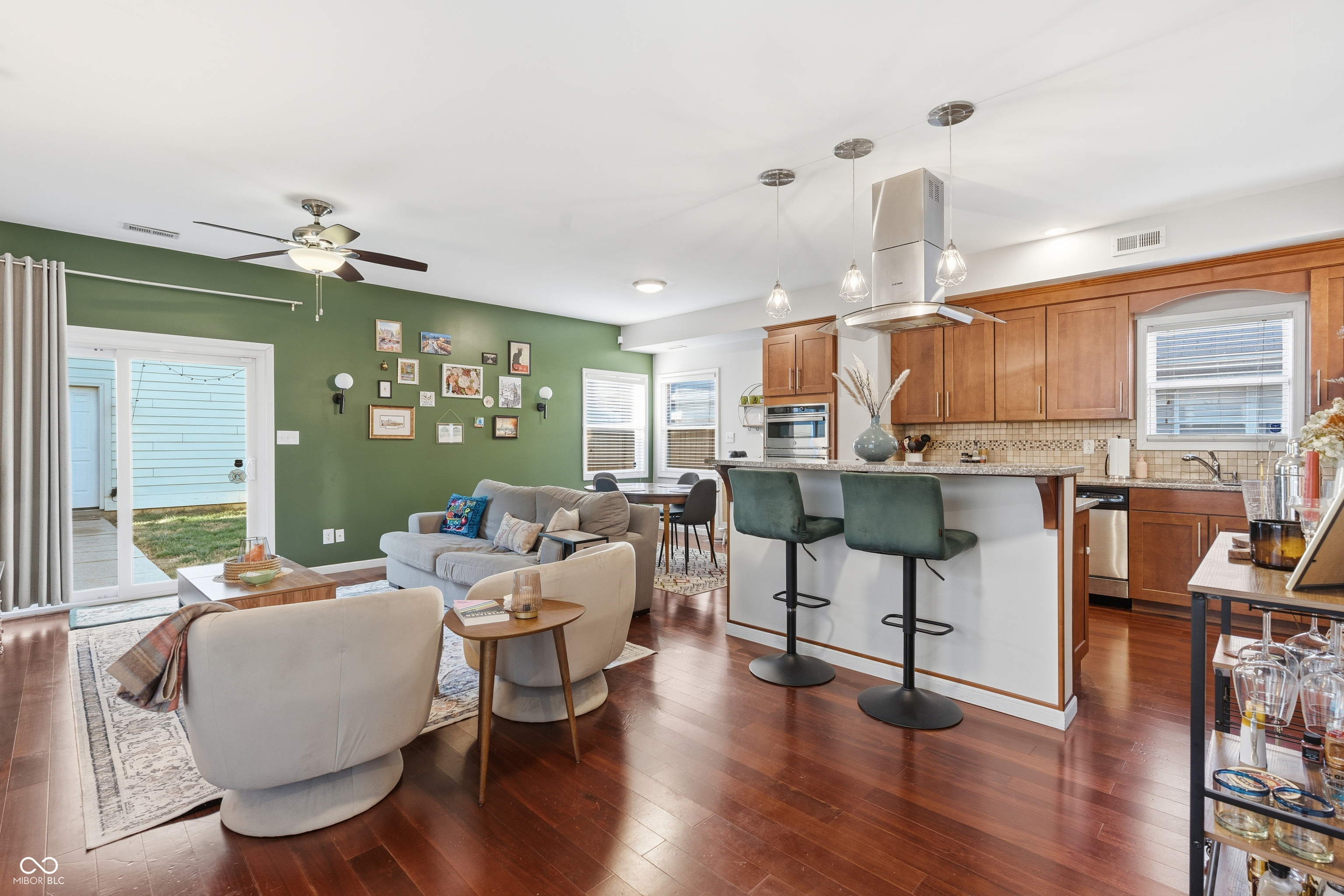 2042 N College Avenue