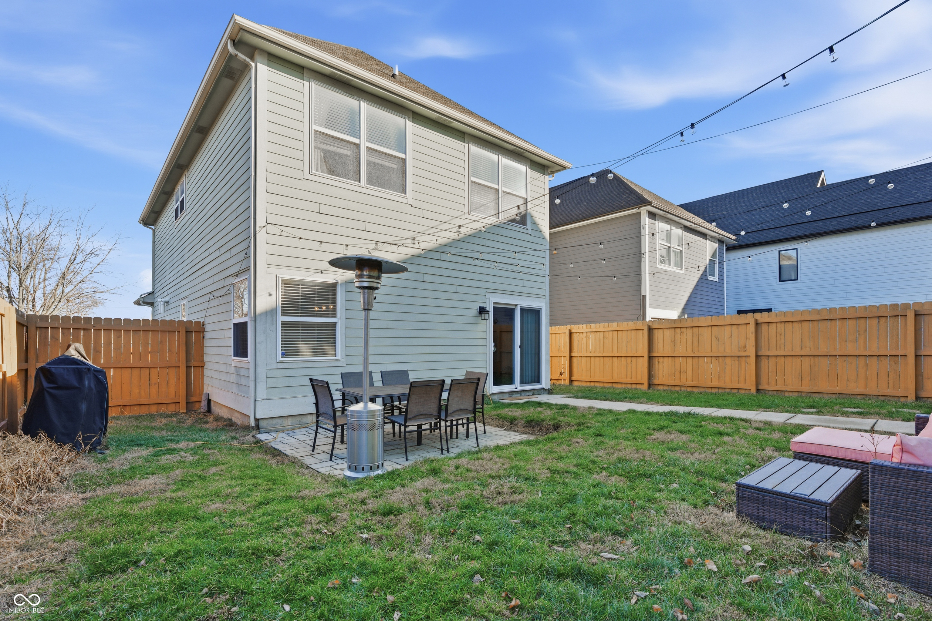 2042 N College Avenue