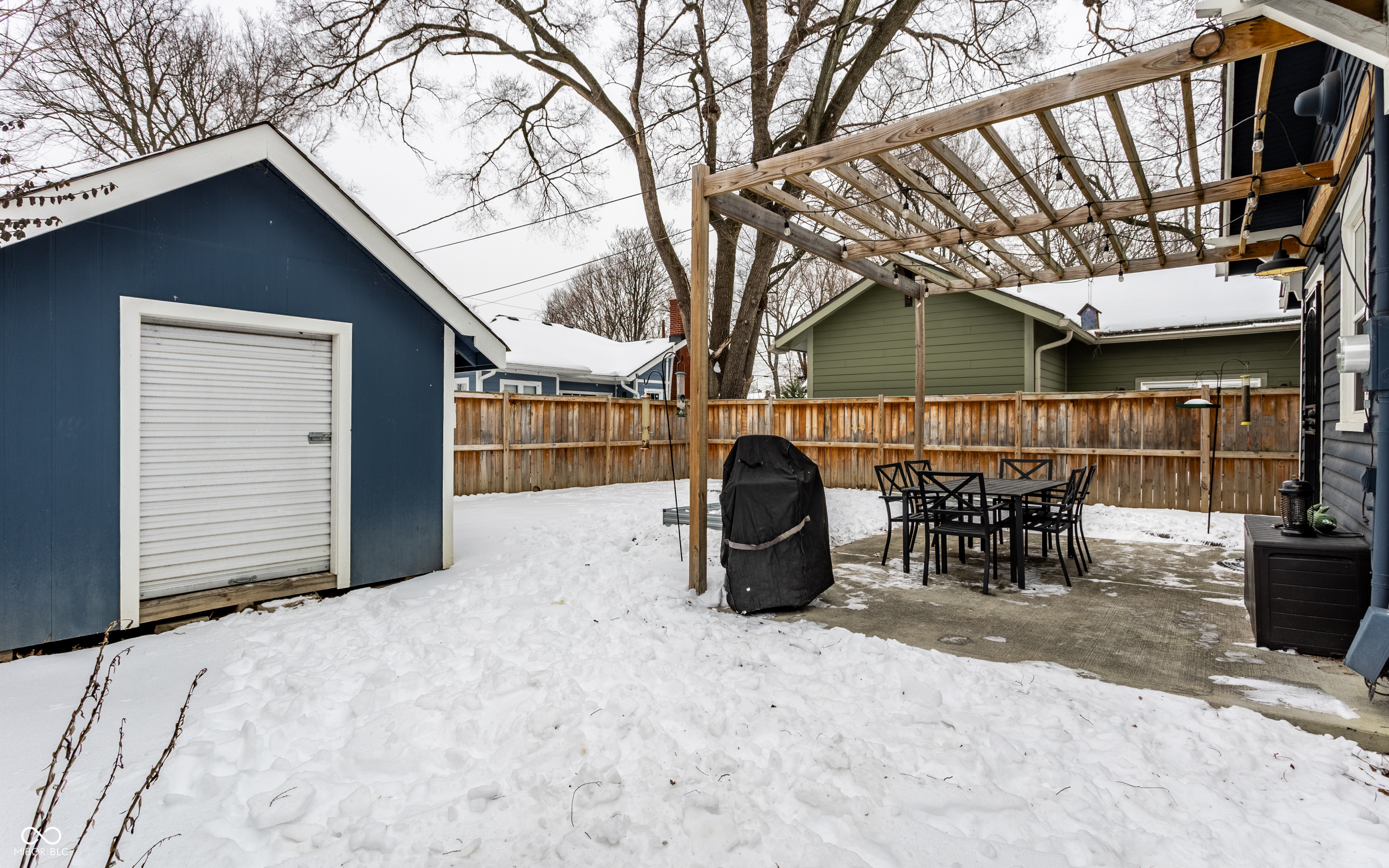 4718 Winthrop Avenue