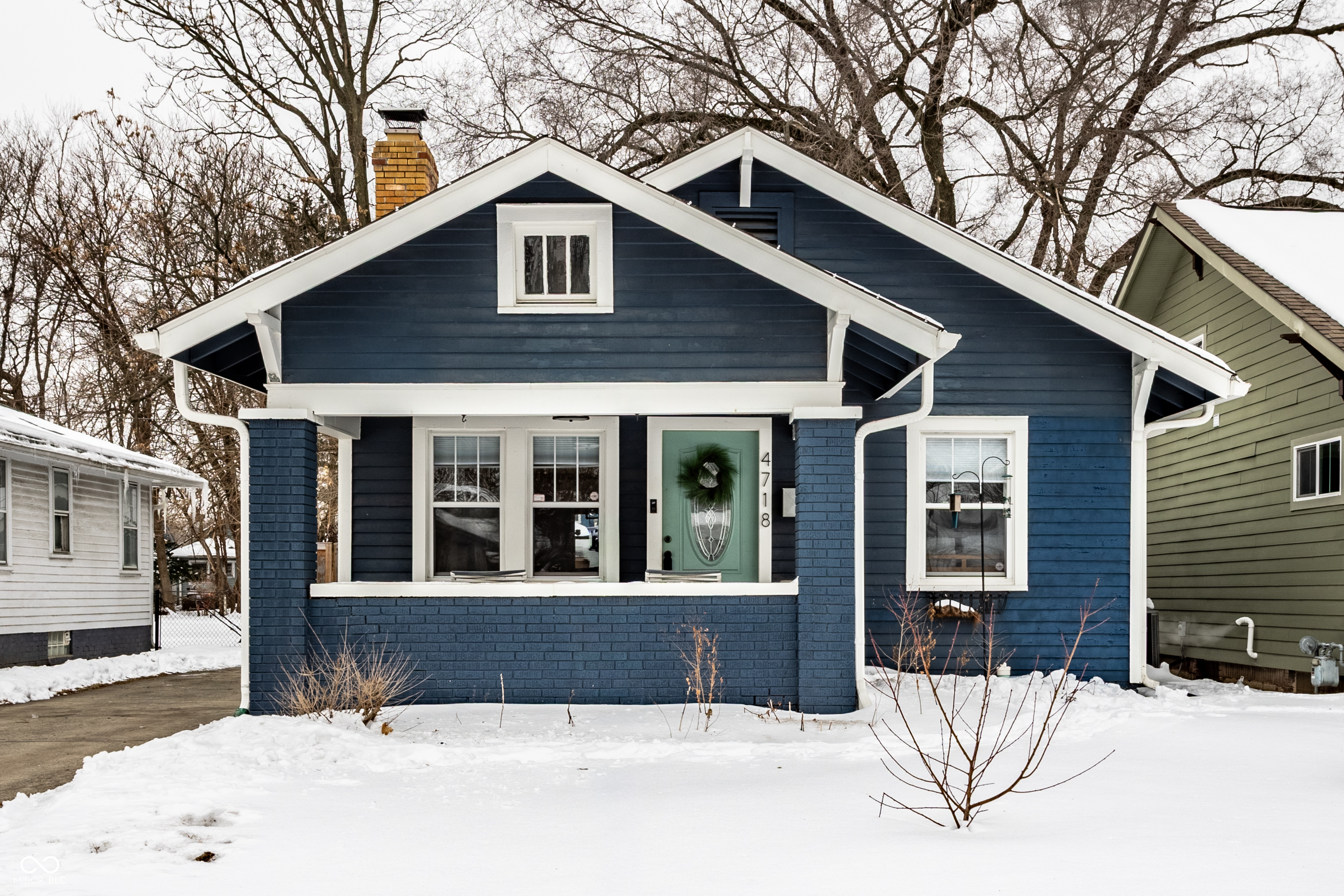 4718 Winthrop Avenue