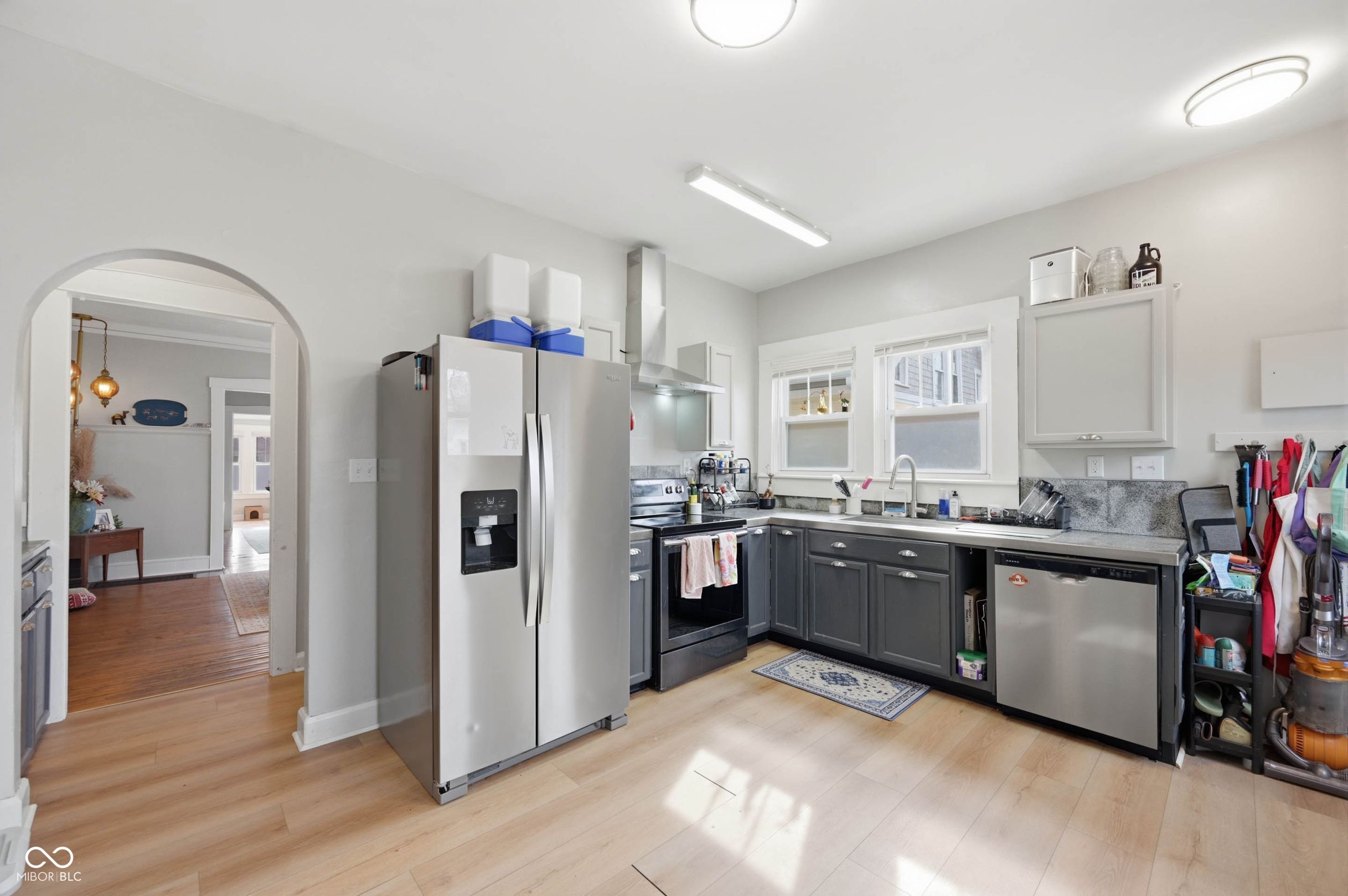 3946 N College Avenue