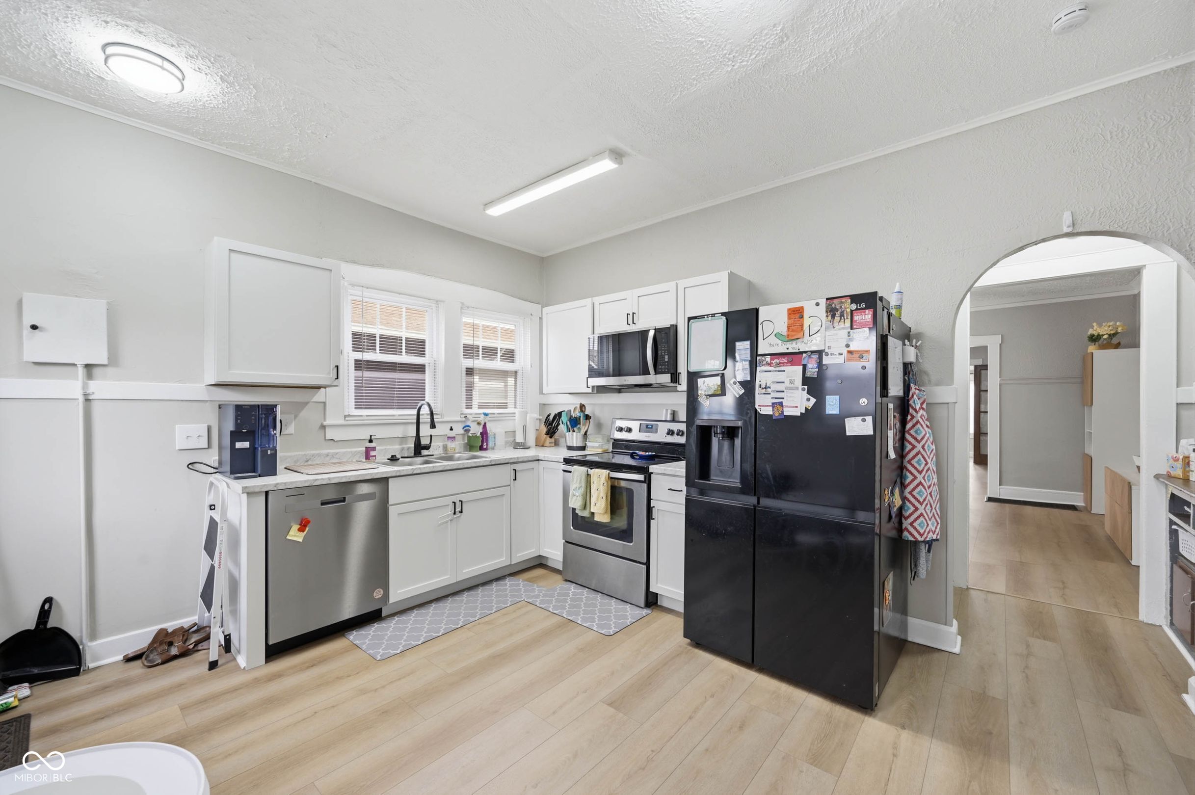 3946 N College Avenue