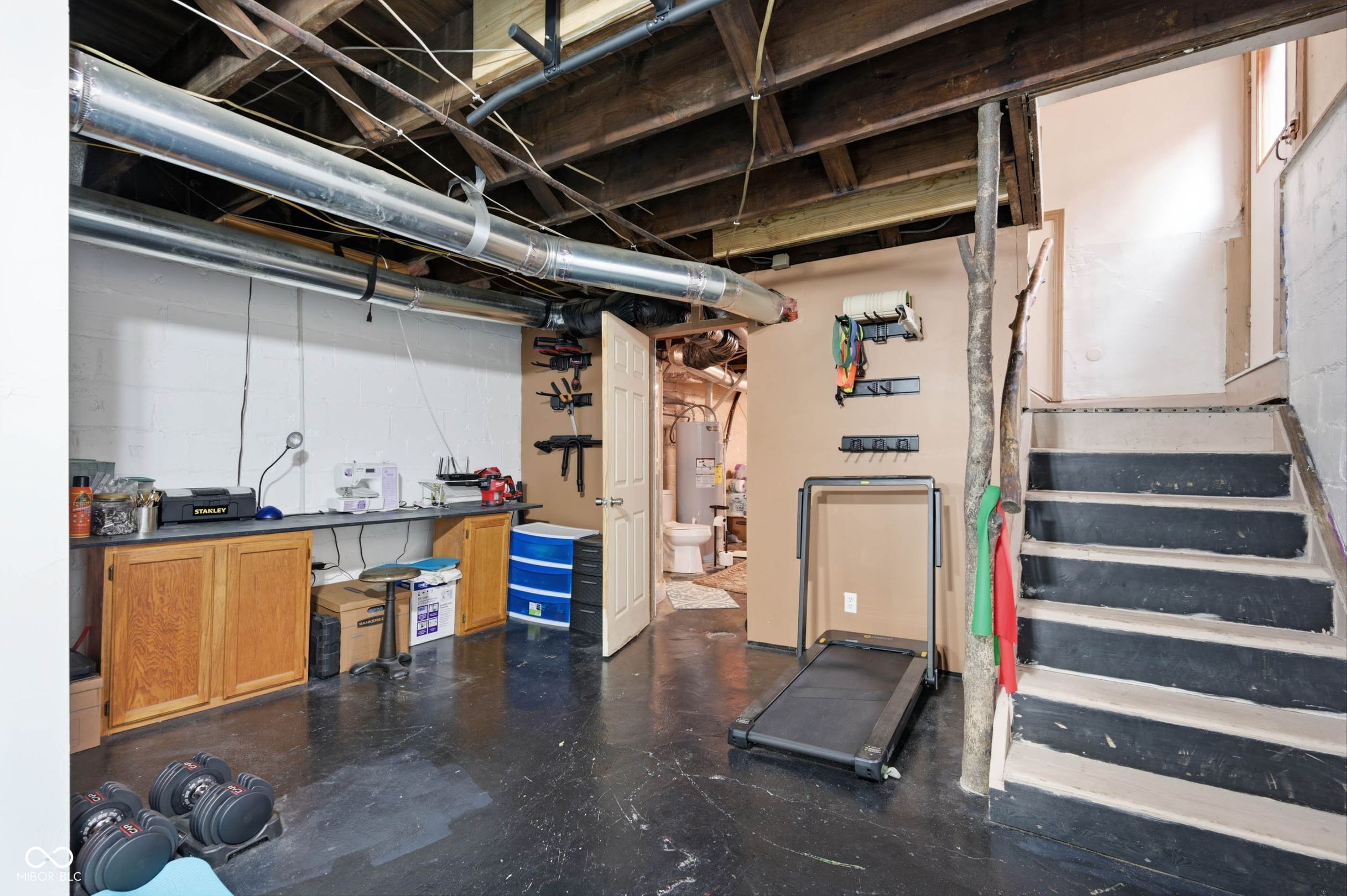 3946 N College Avenue