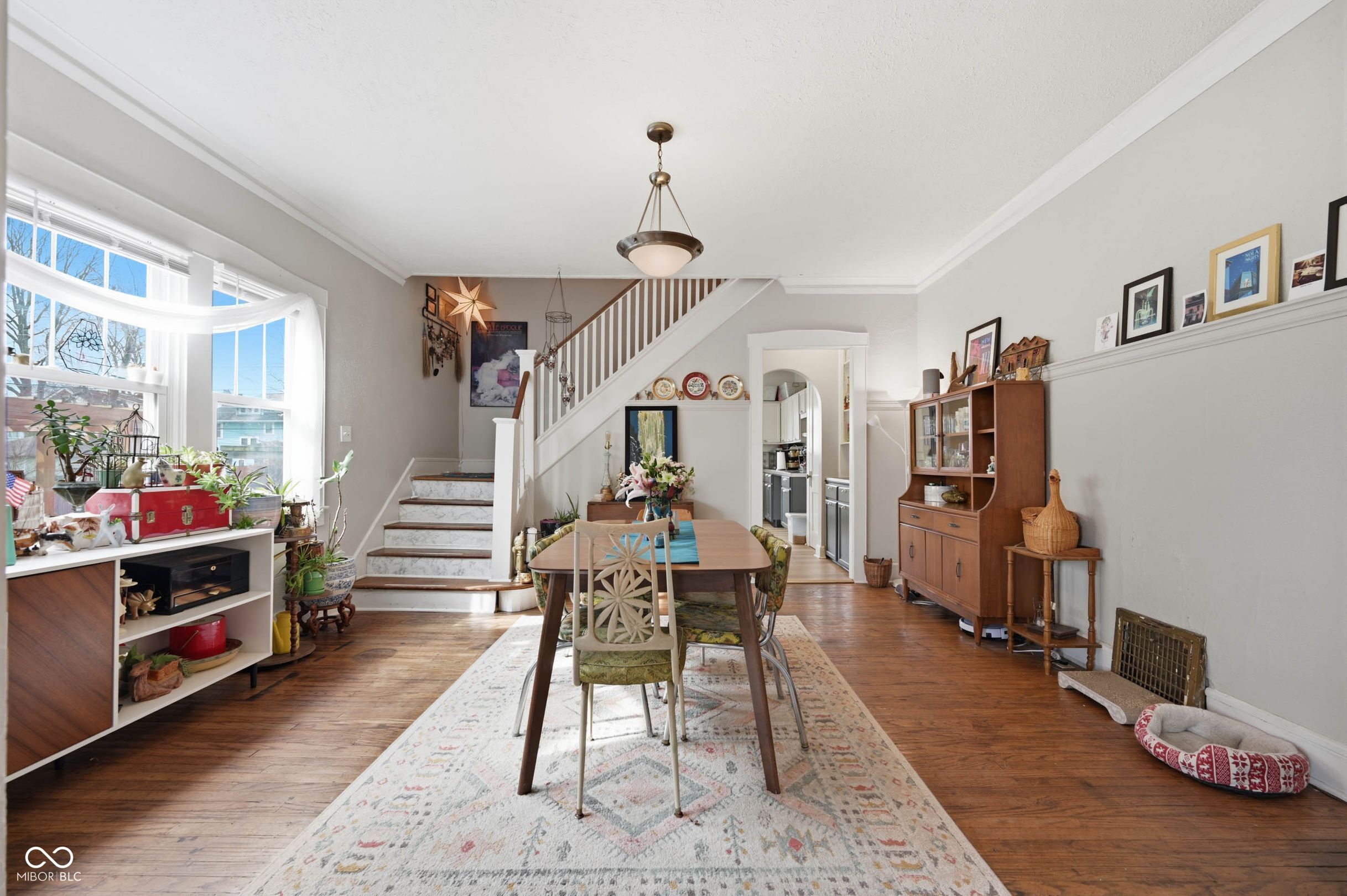 3946 N College Avenue