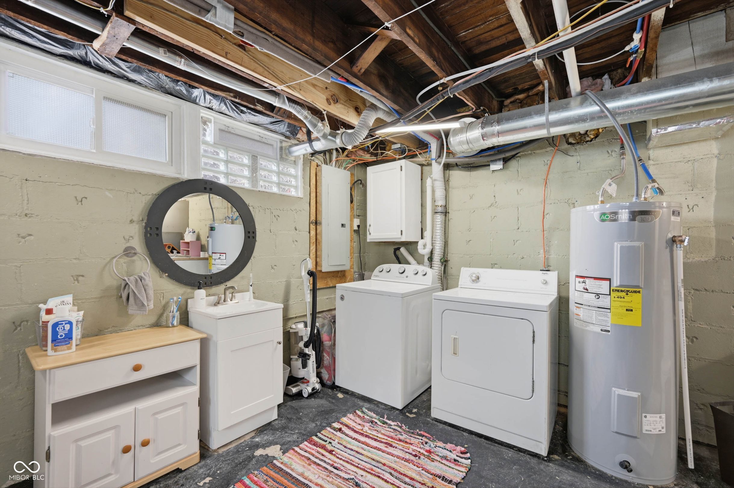 3946 N College Avenue