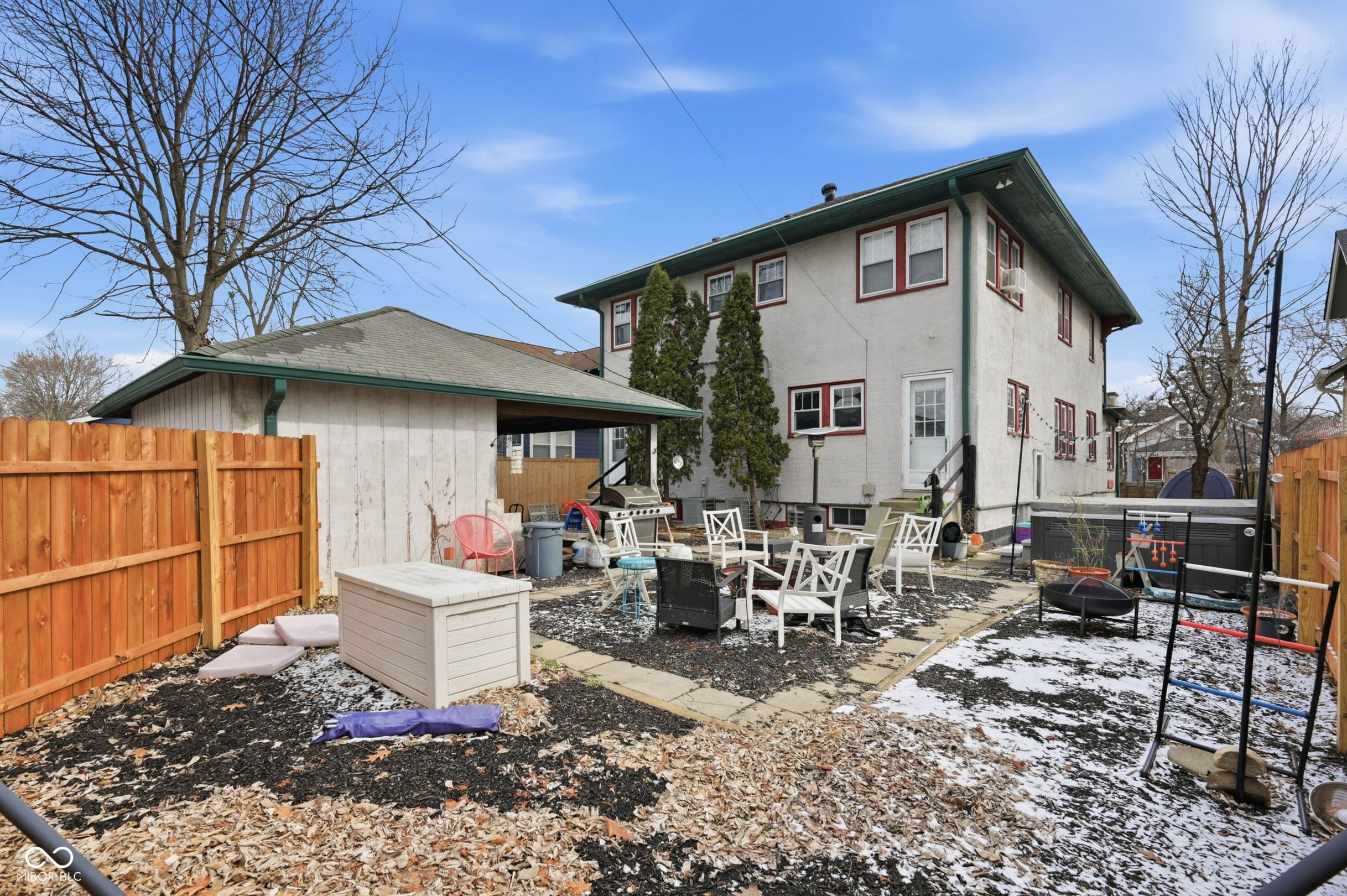 3946 N College Avenue